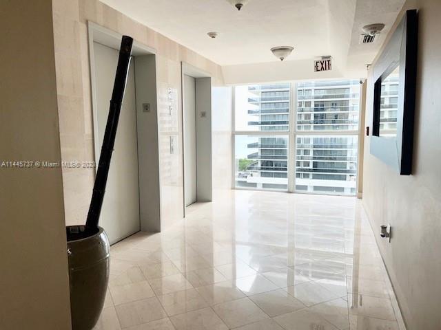 5880 Collins Ave # 1004