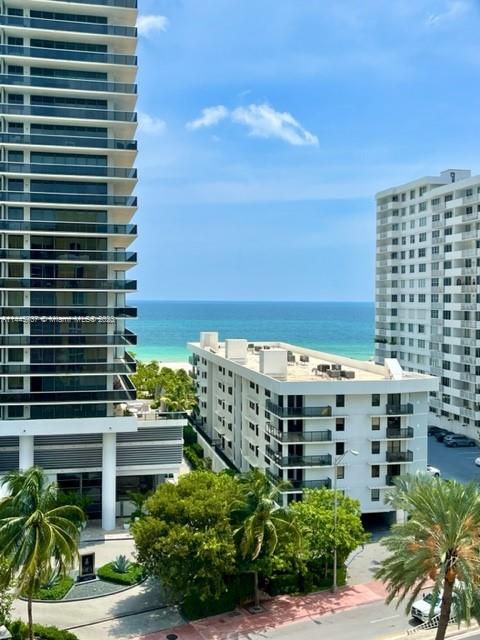 5880 Collins Ave # 1004