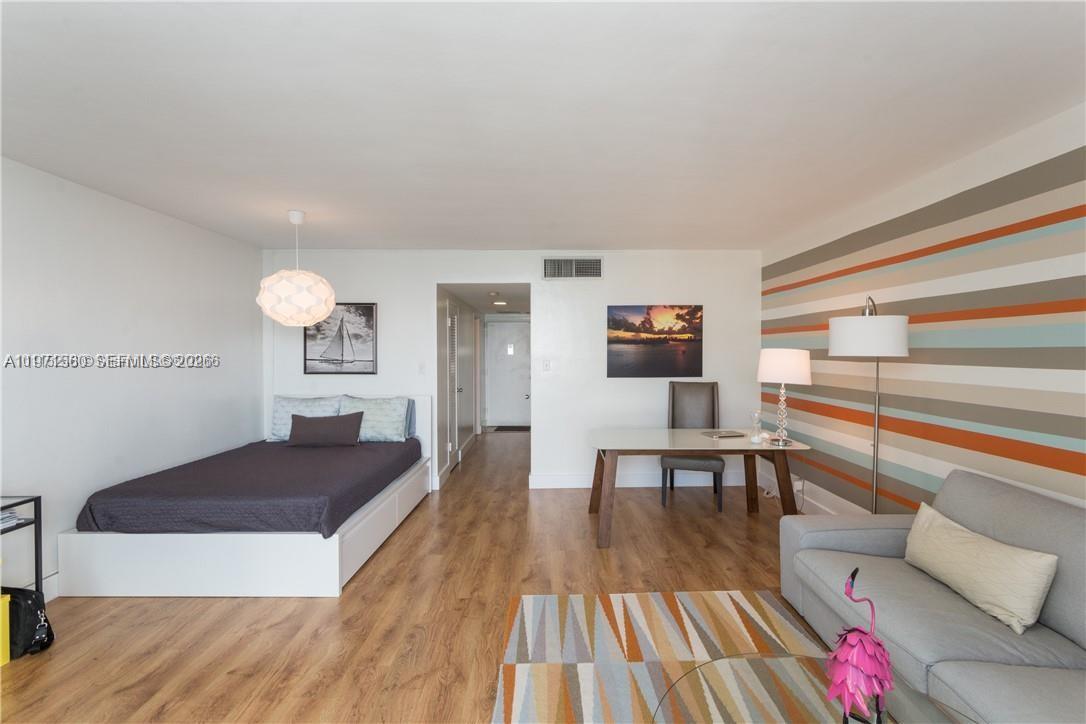 1200 West Ave # 02 Unit: PH-02