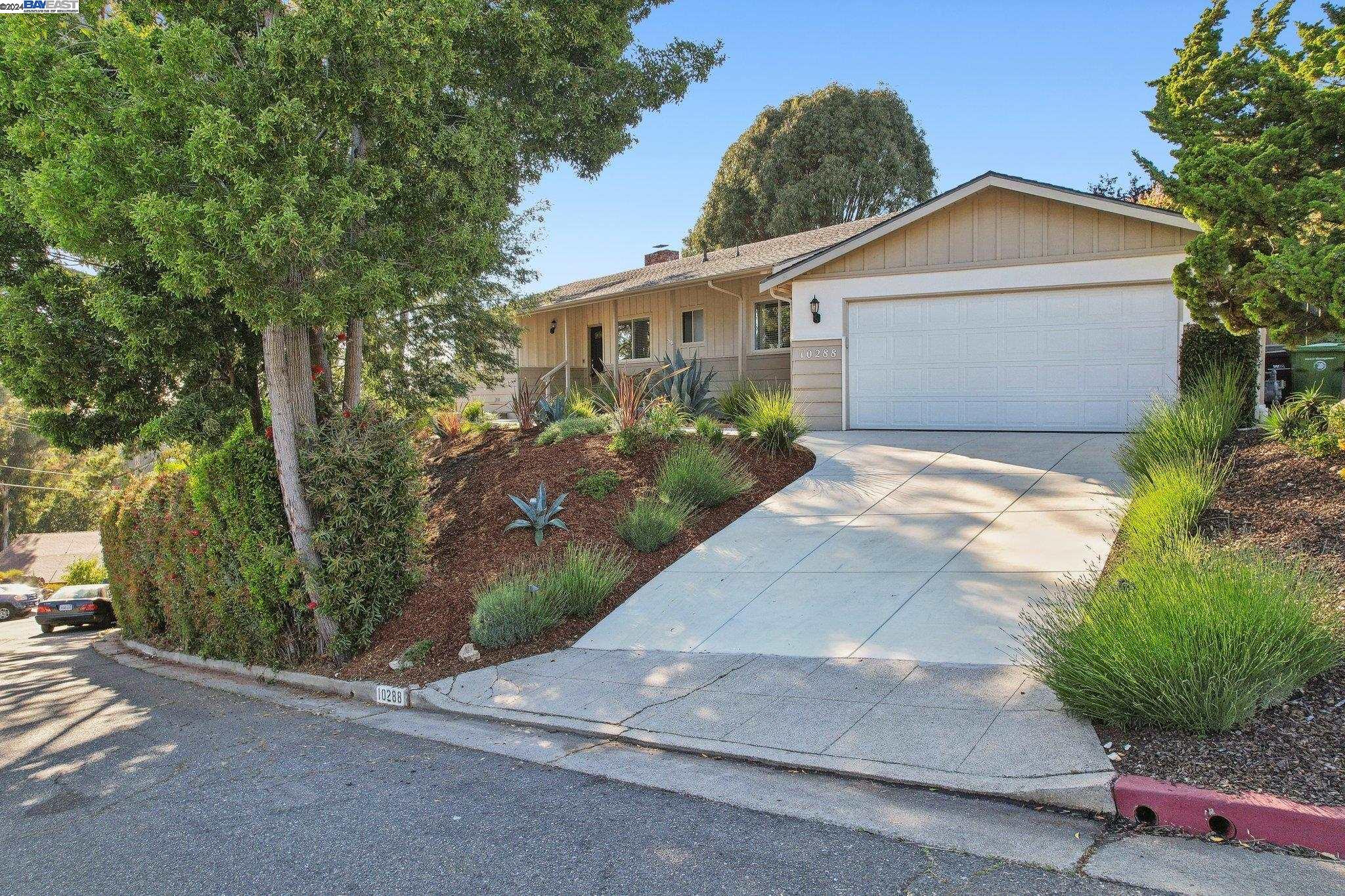 10288 Royal Oak Rd