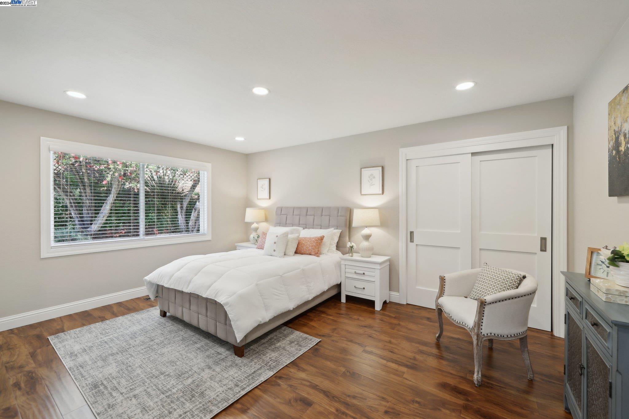 10288 Royal Oak Rd