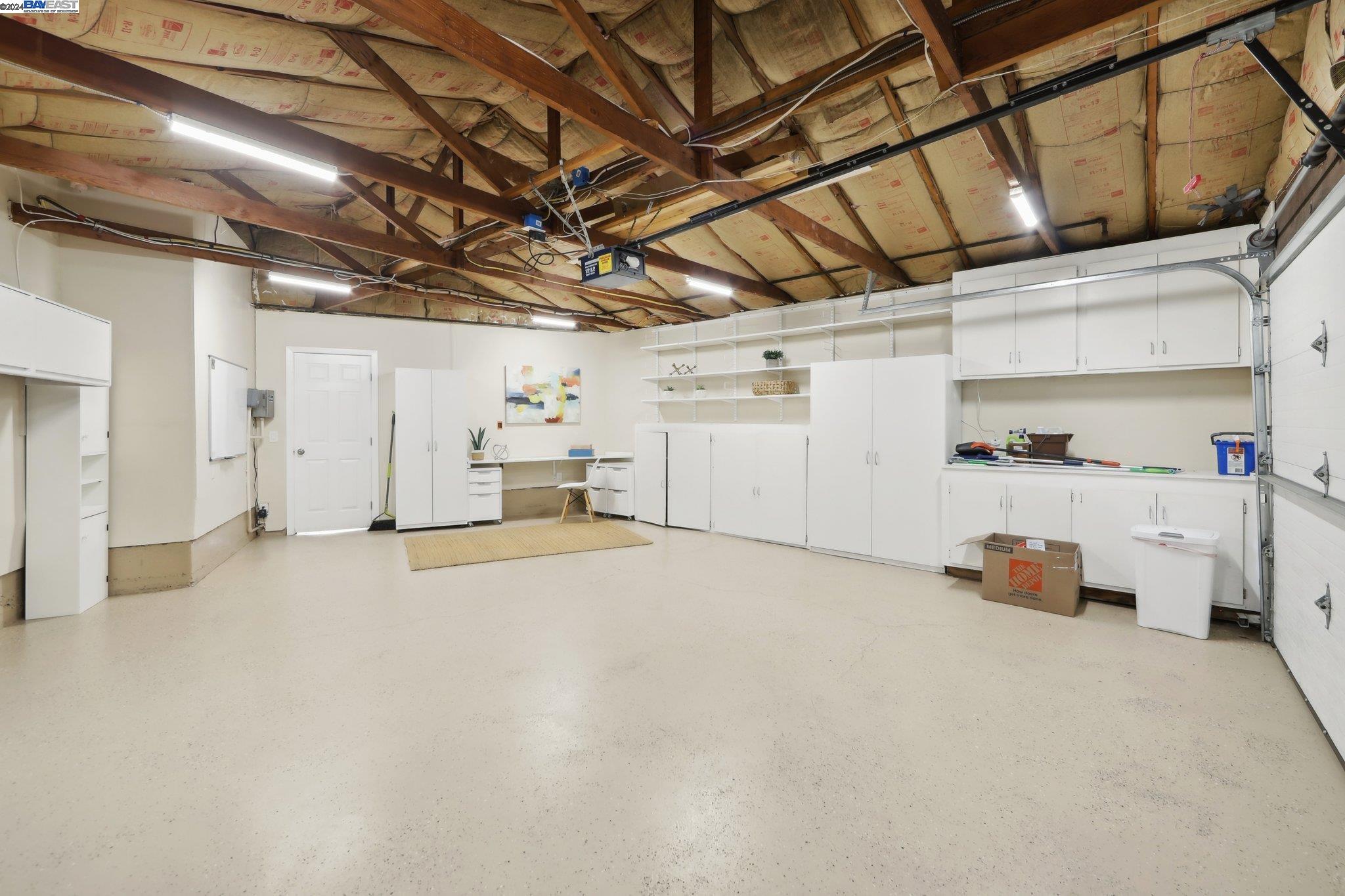 10288 Royal Oak Rd