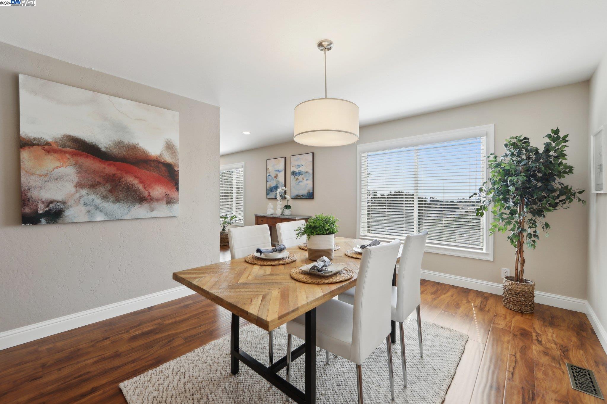 10288 Royal Oak Rd