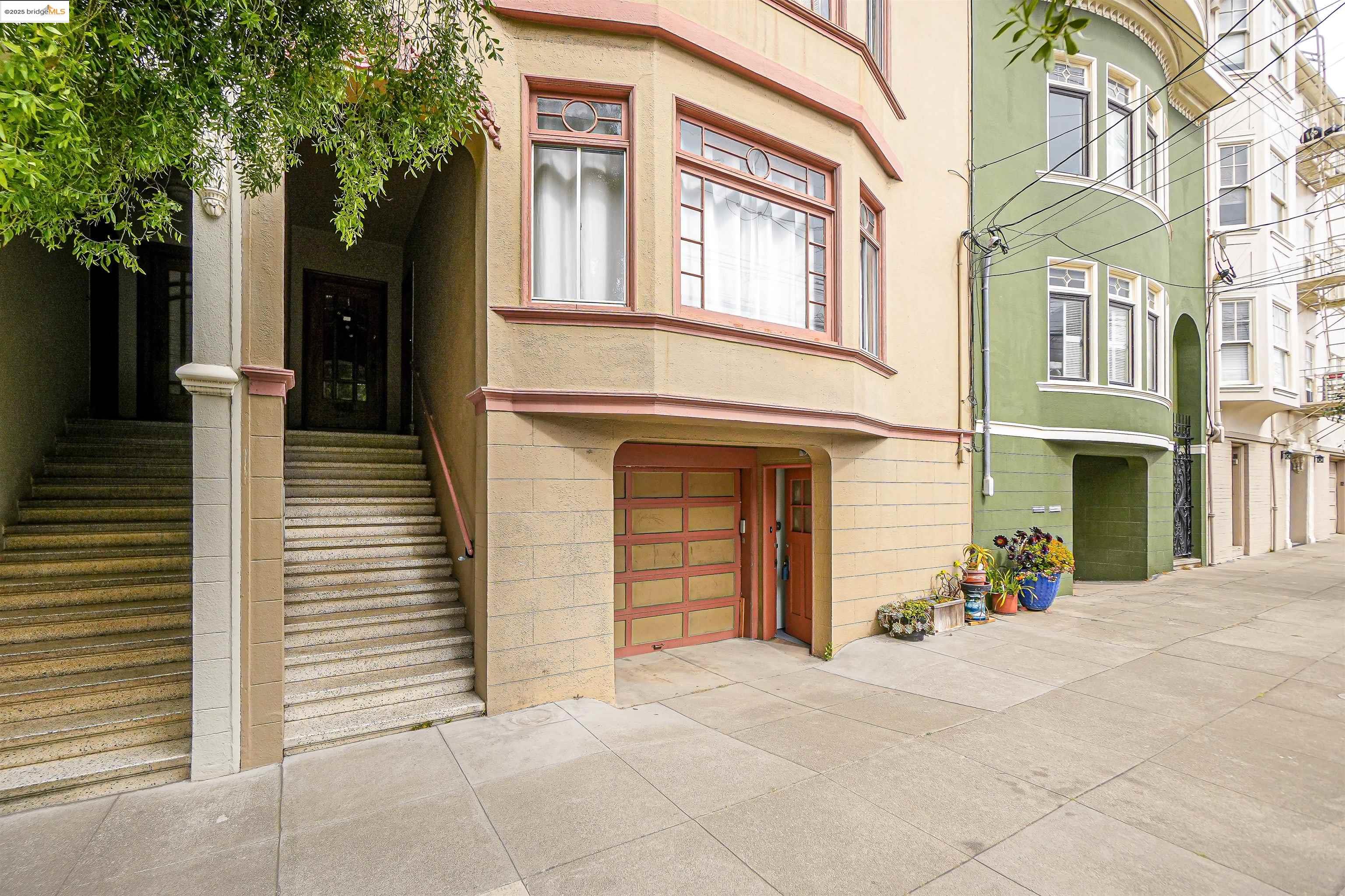 422-424 34th Ave