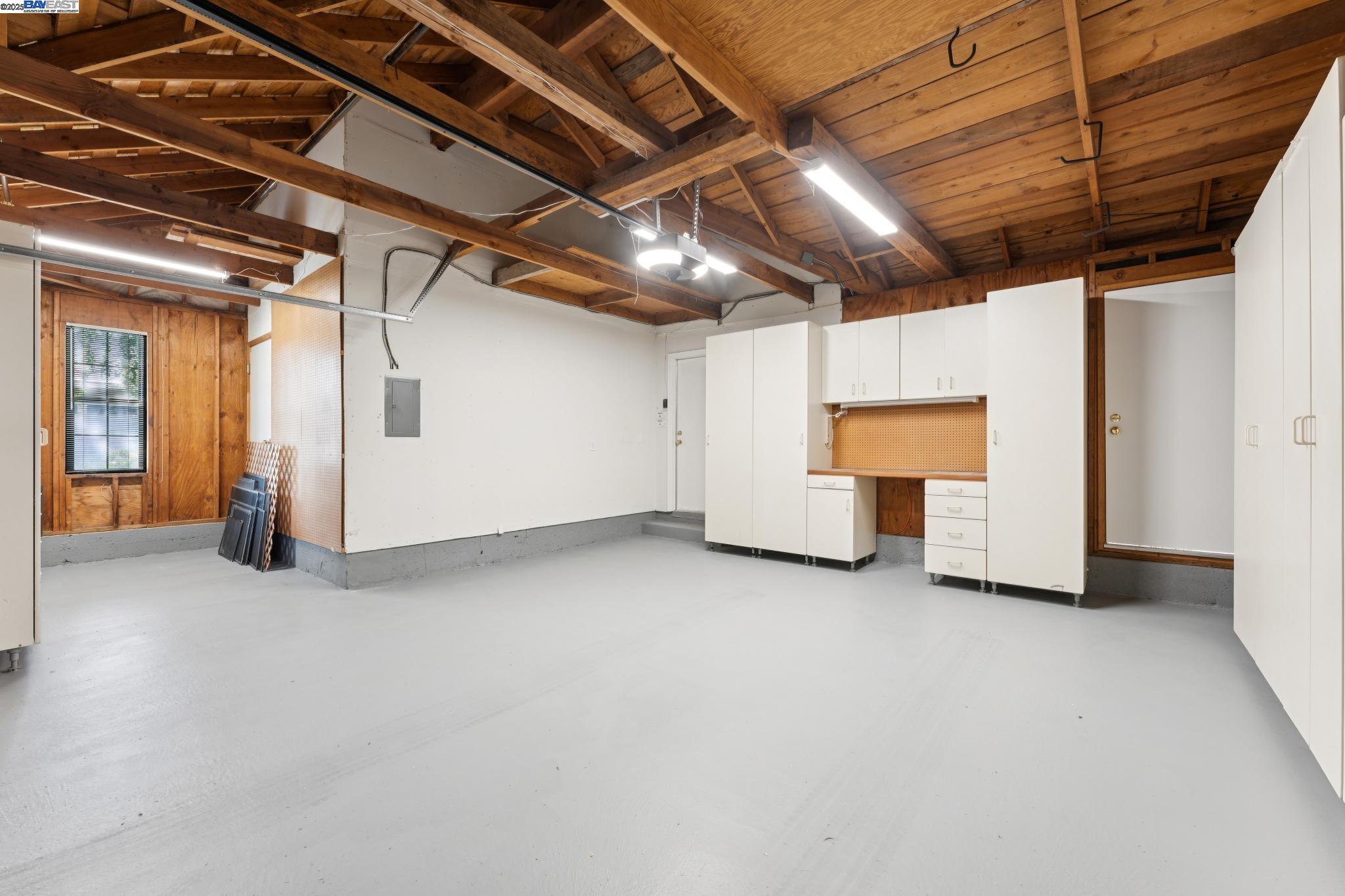 111 Capetown Dr