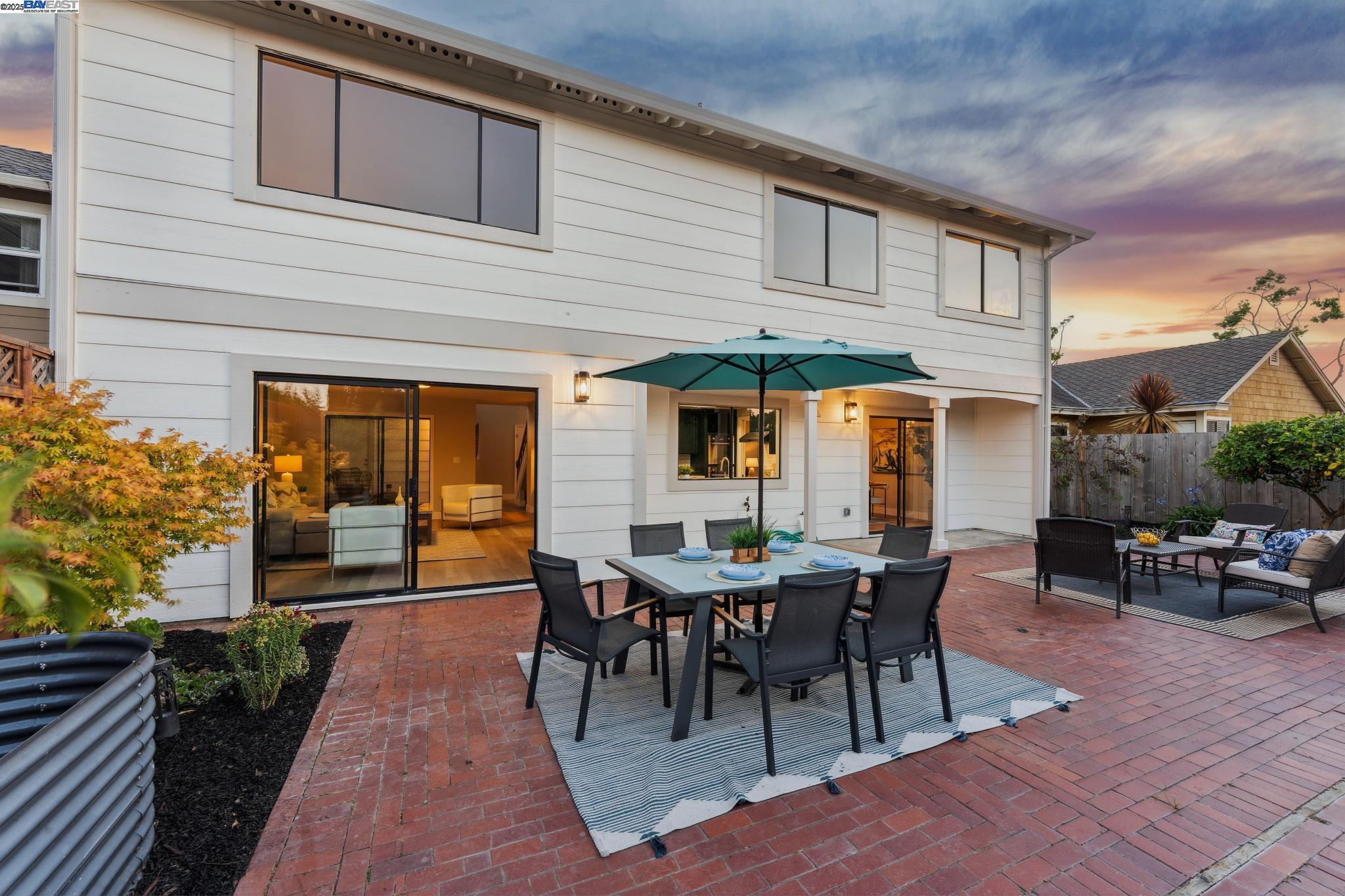 111 Capetown Dr