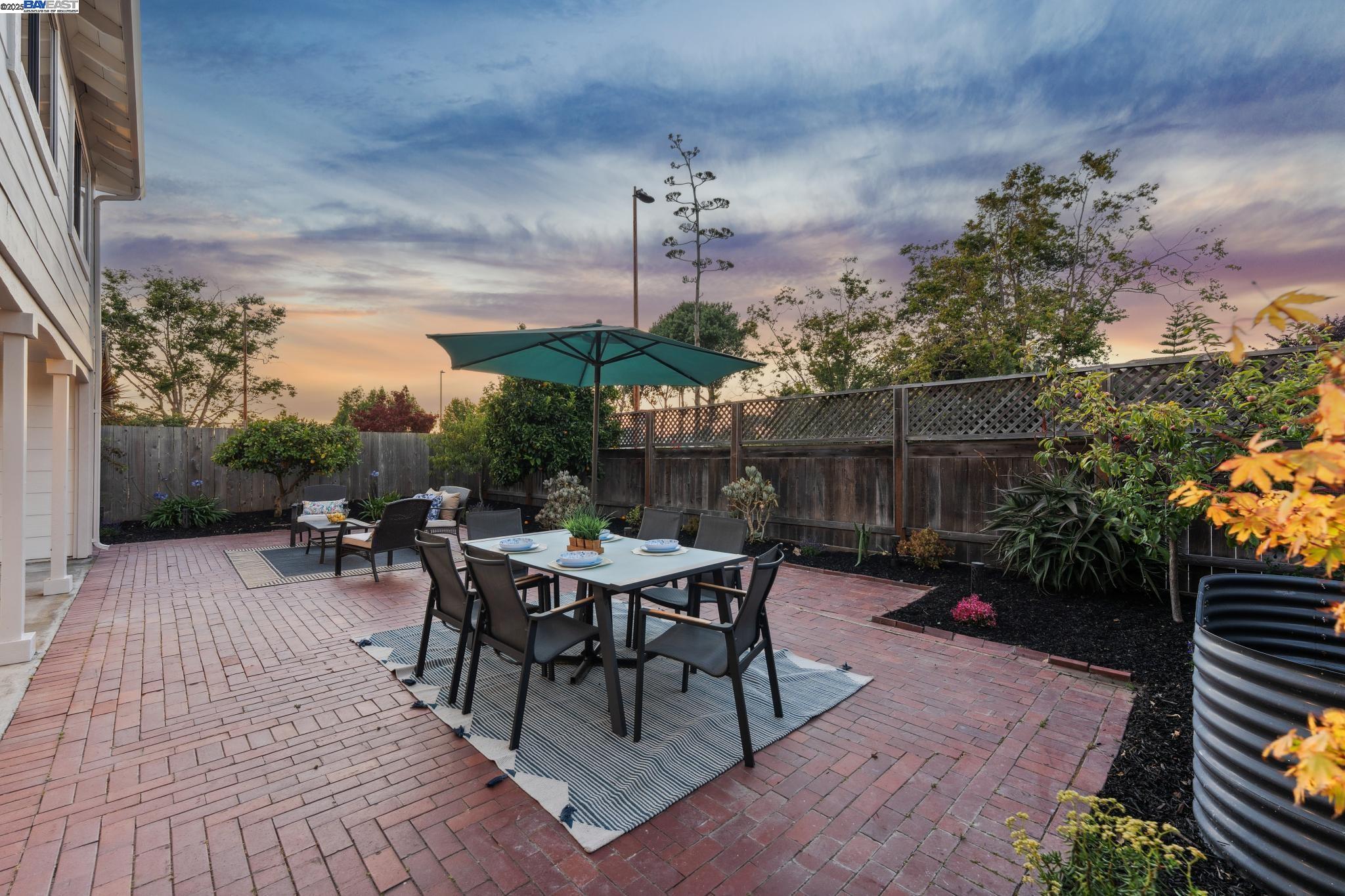 111 Capetown Dr