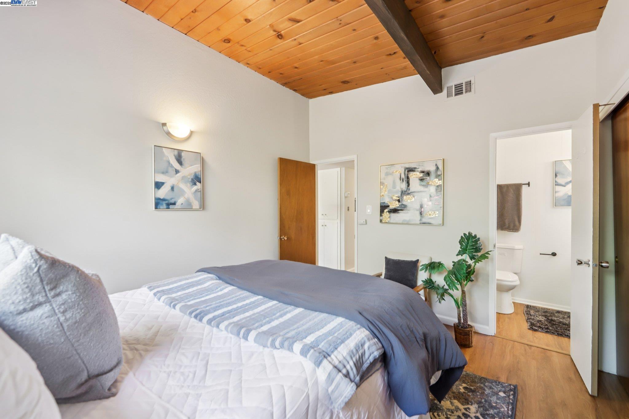 1213 Rosewood Way