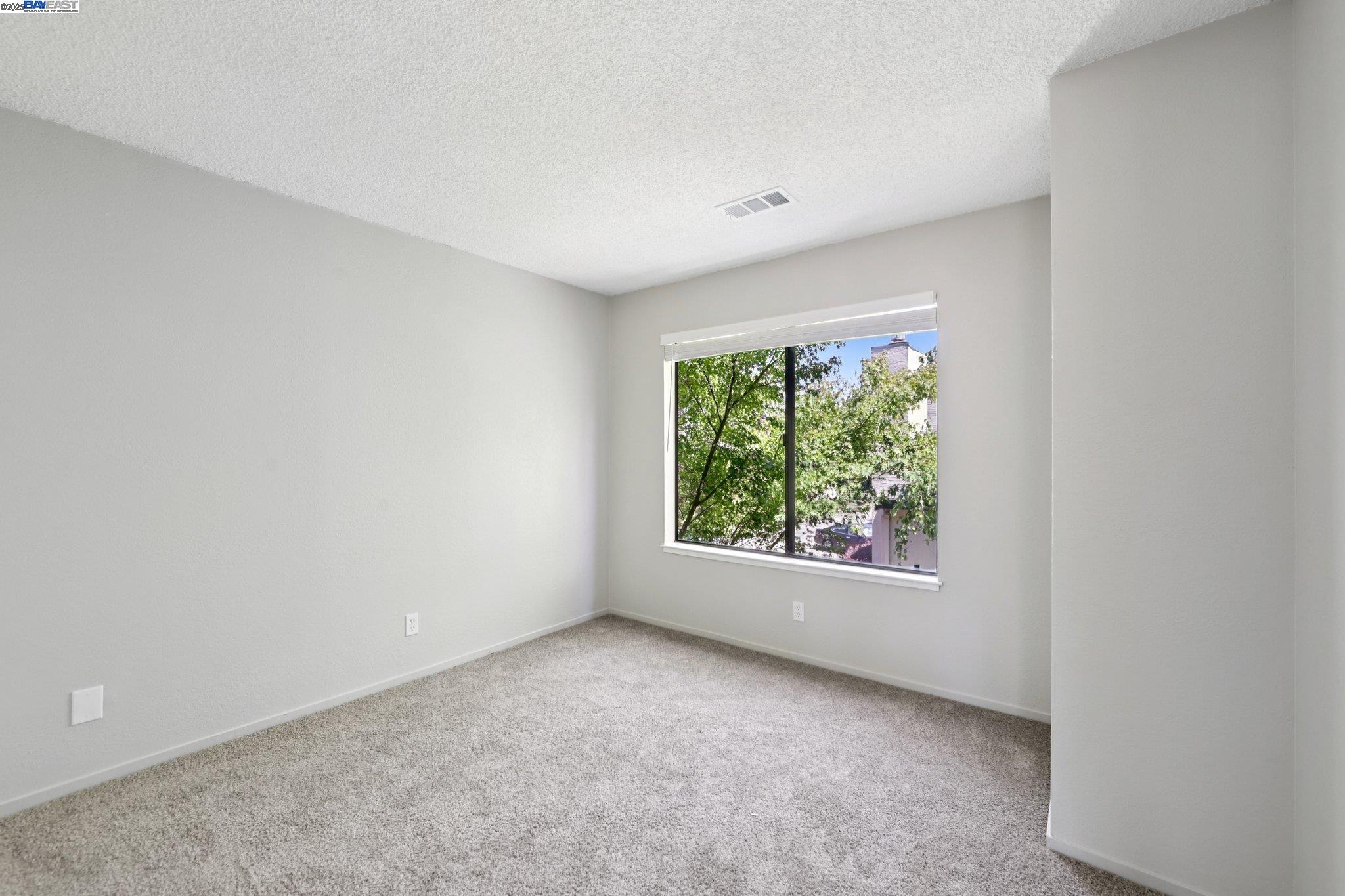 105 Carob Ln