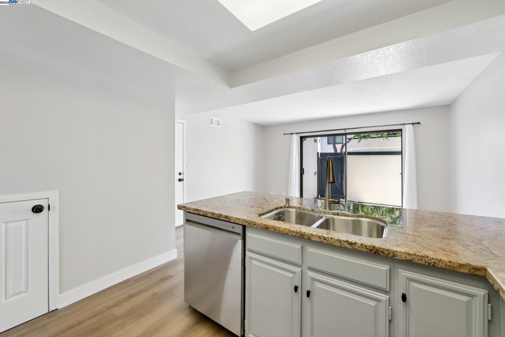 105 Carob Ln