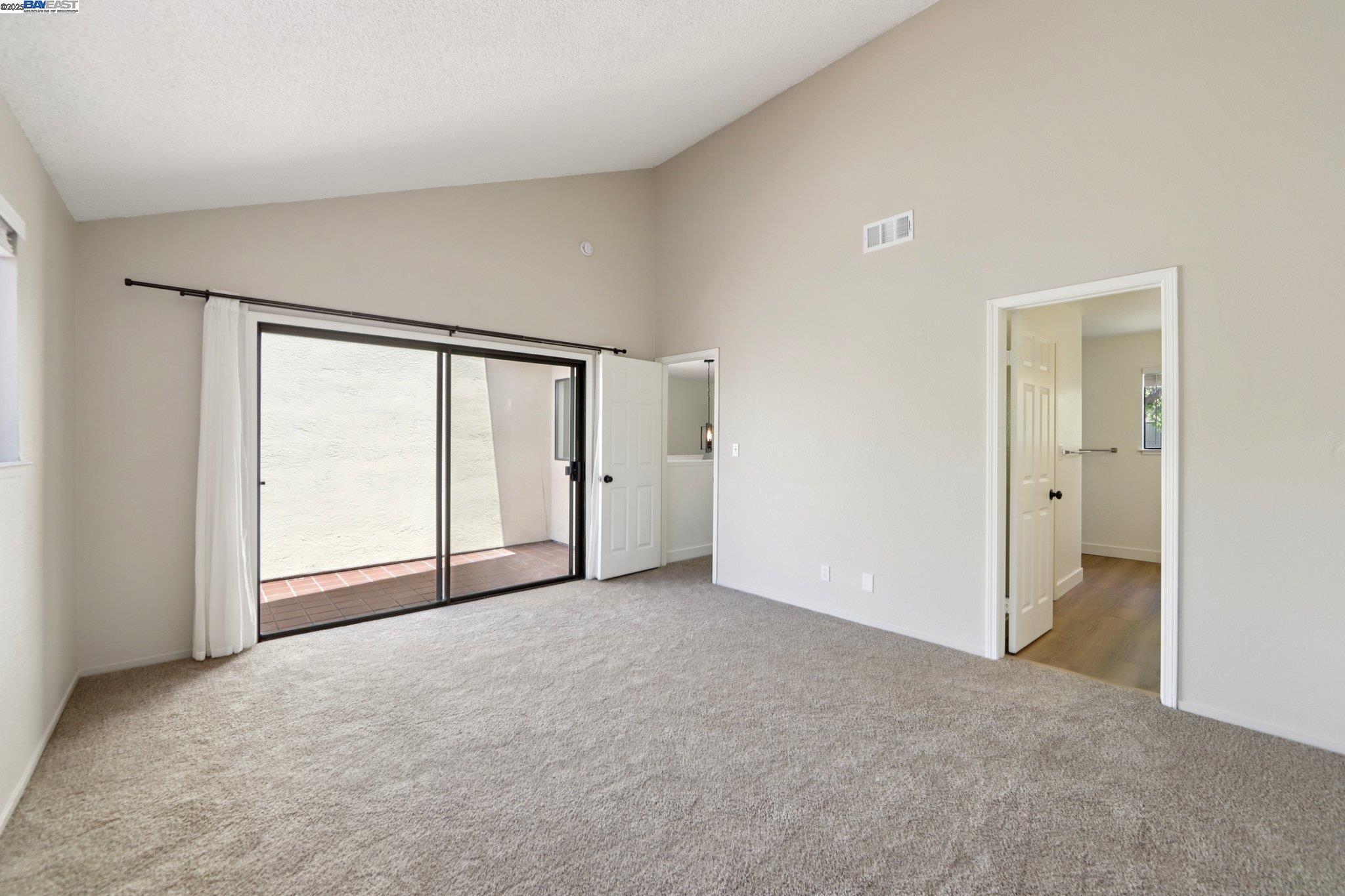 105 Carob Ln