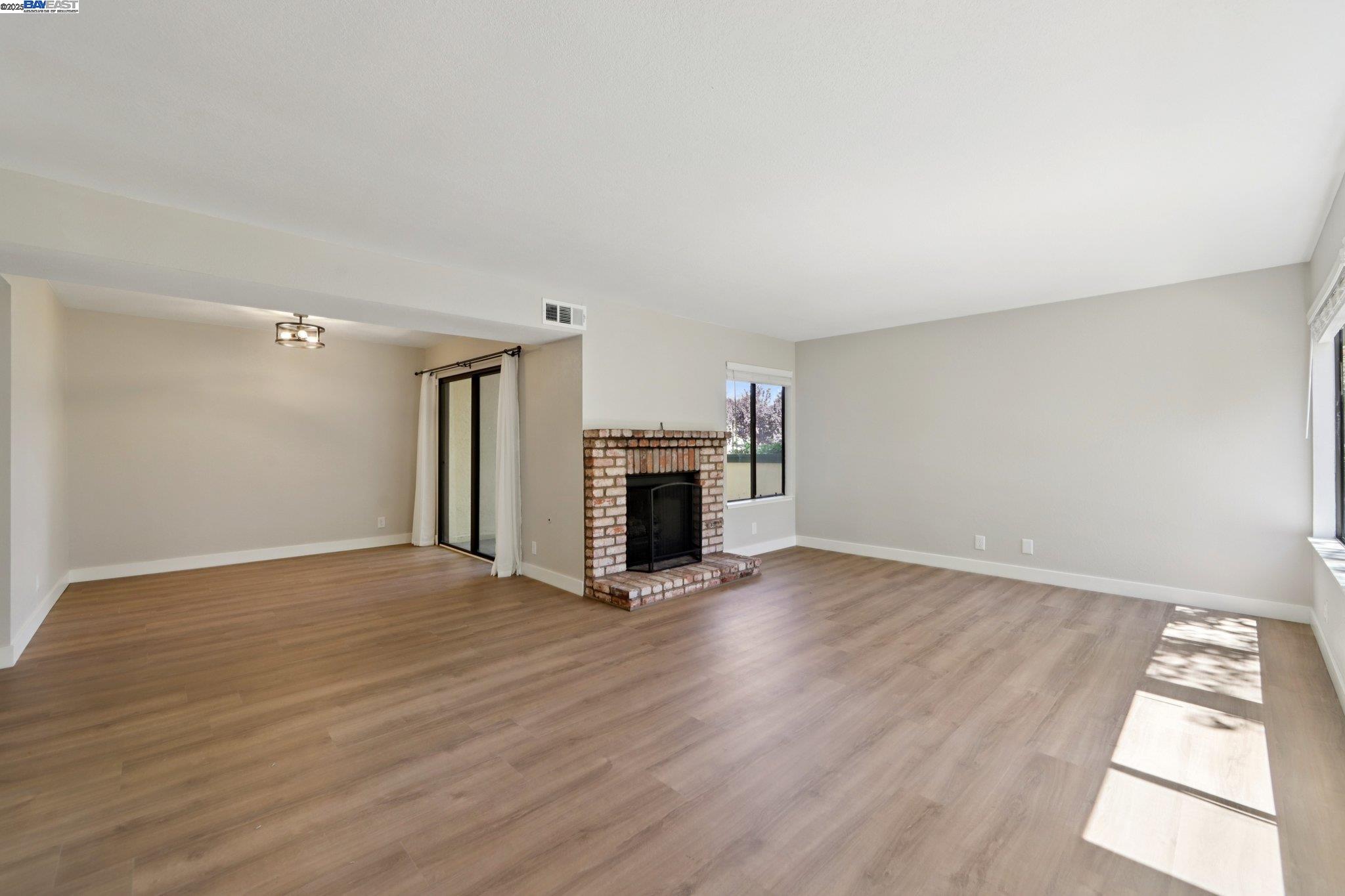 105 Carob Ln