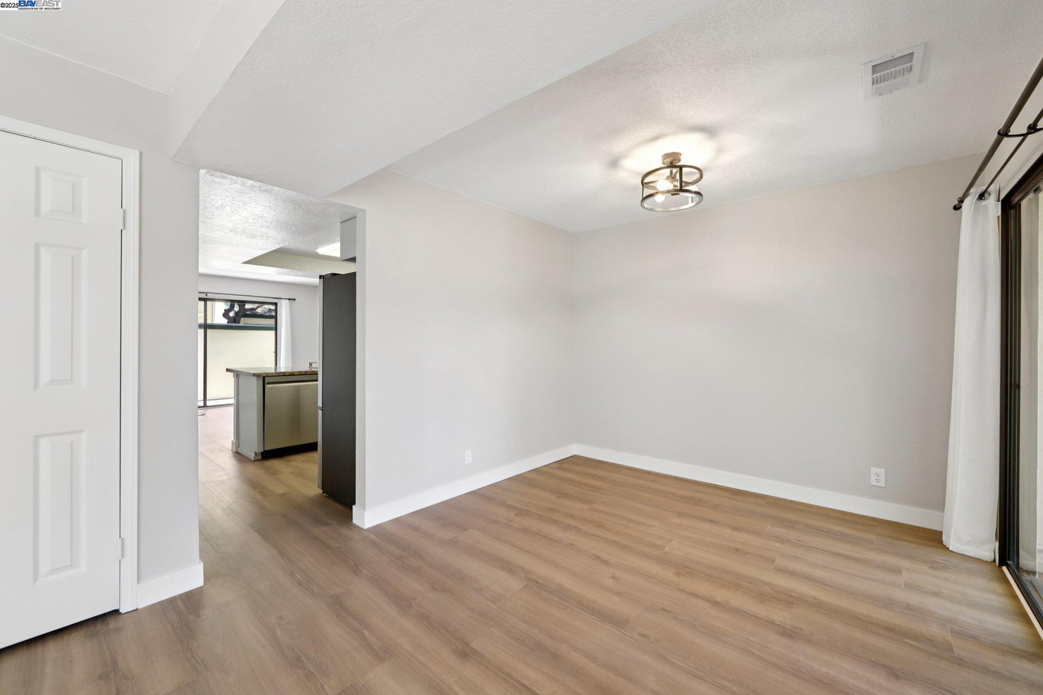 105 Carob Ln