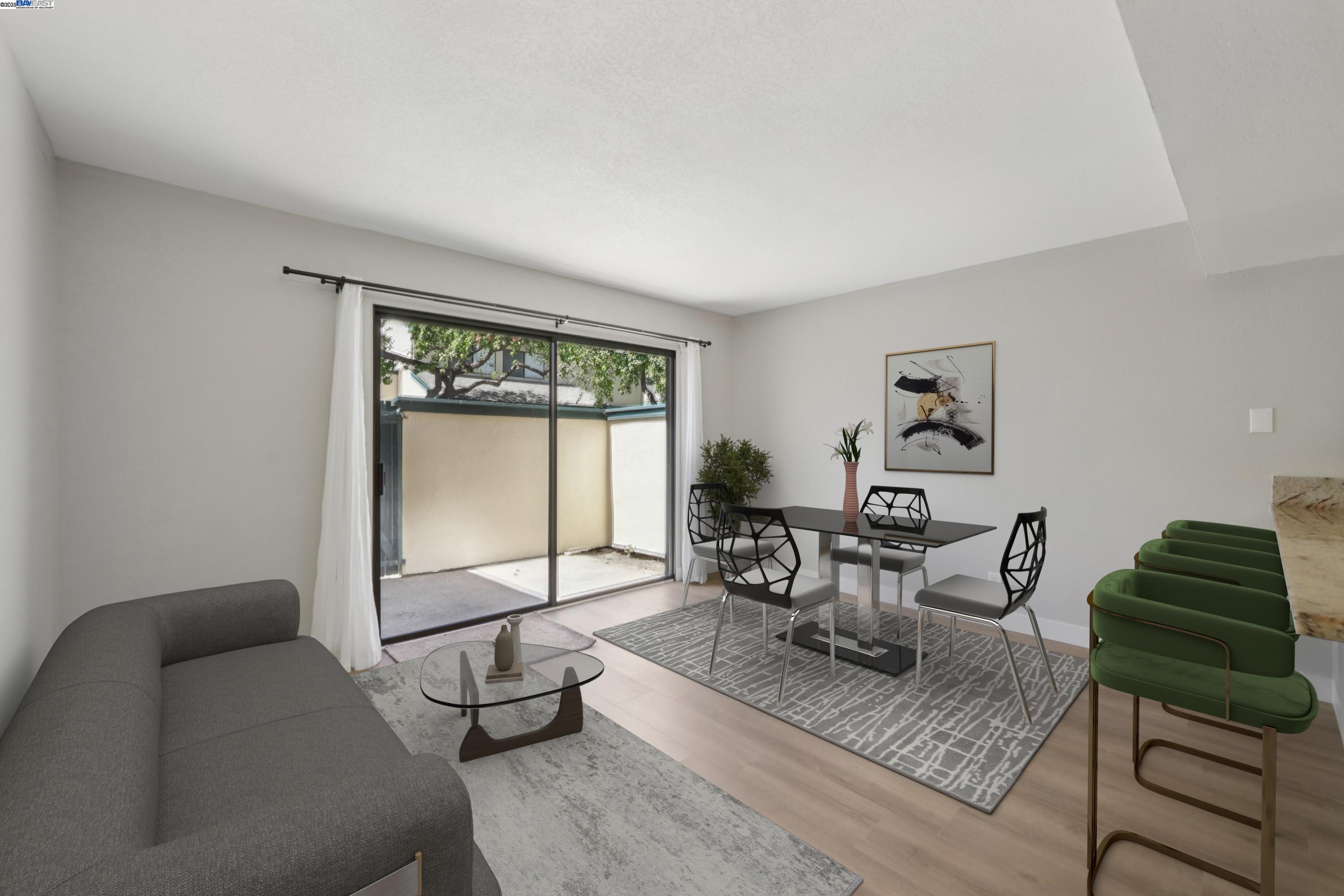 105 Carob Ln