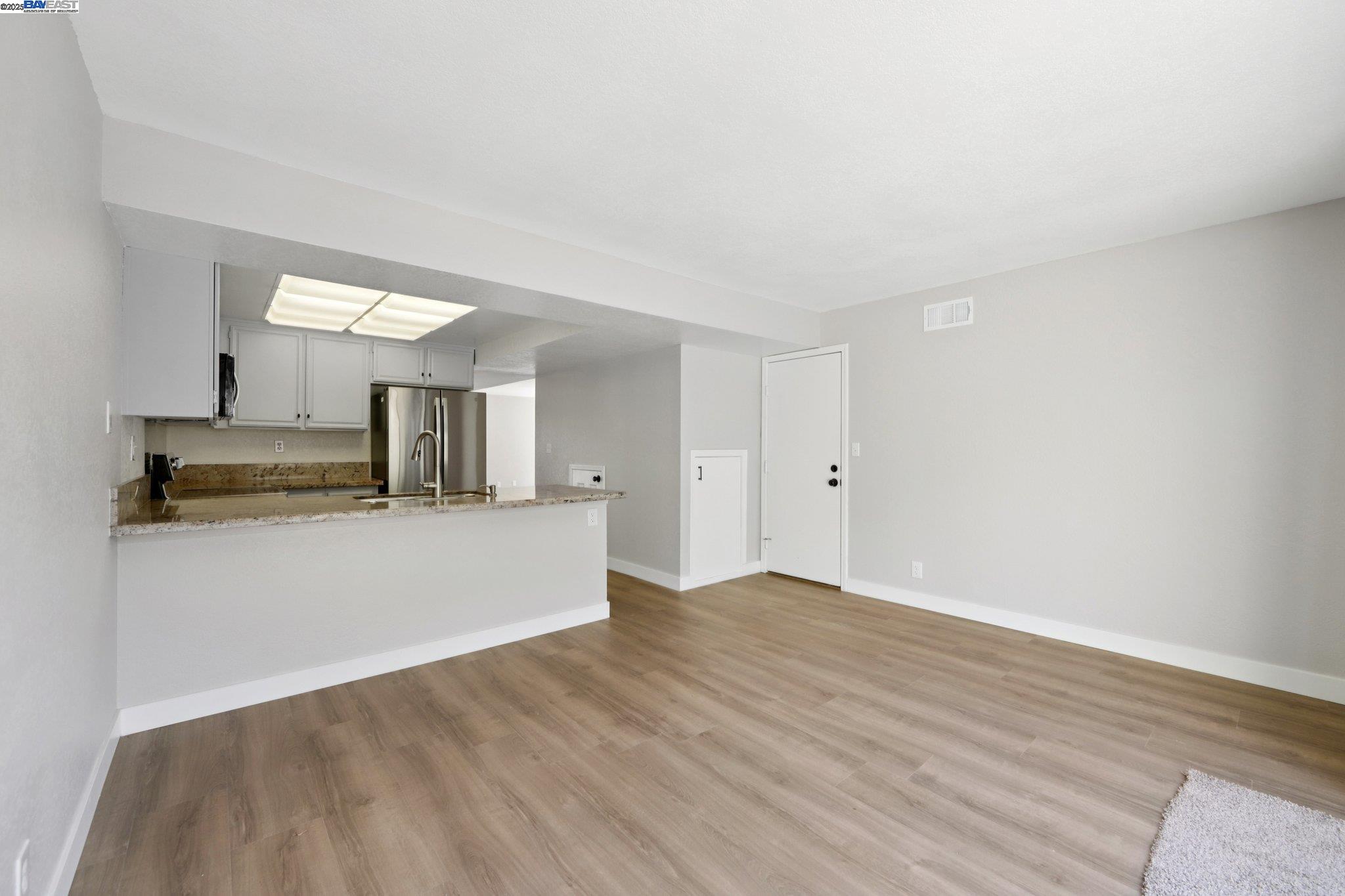 105 Carob Ln
