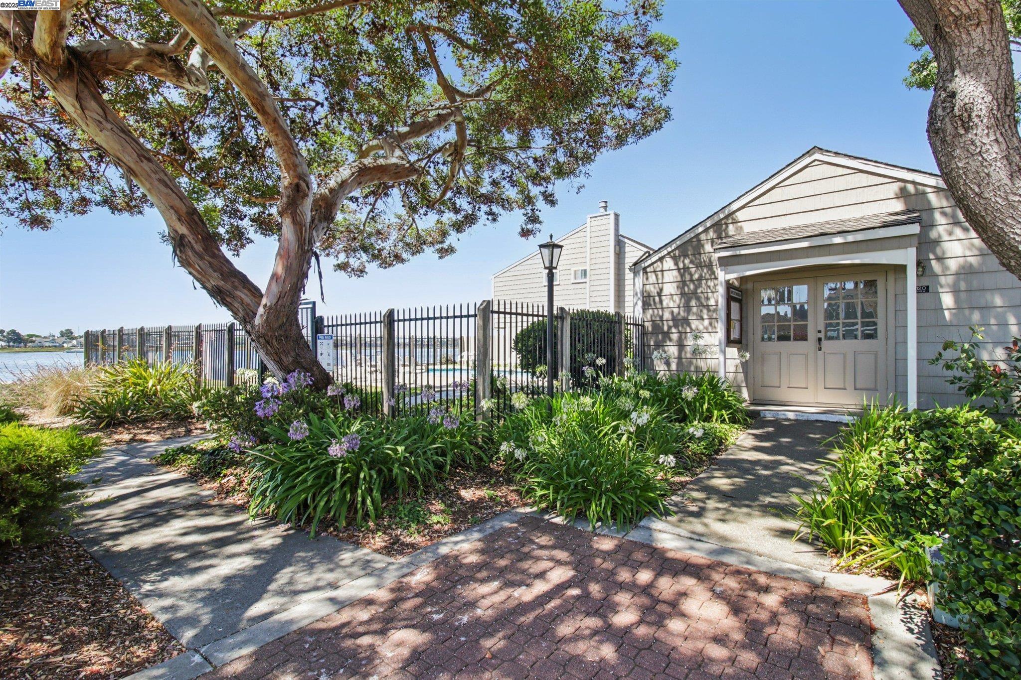 3224 Ravens Cove Ln