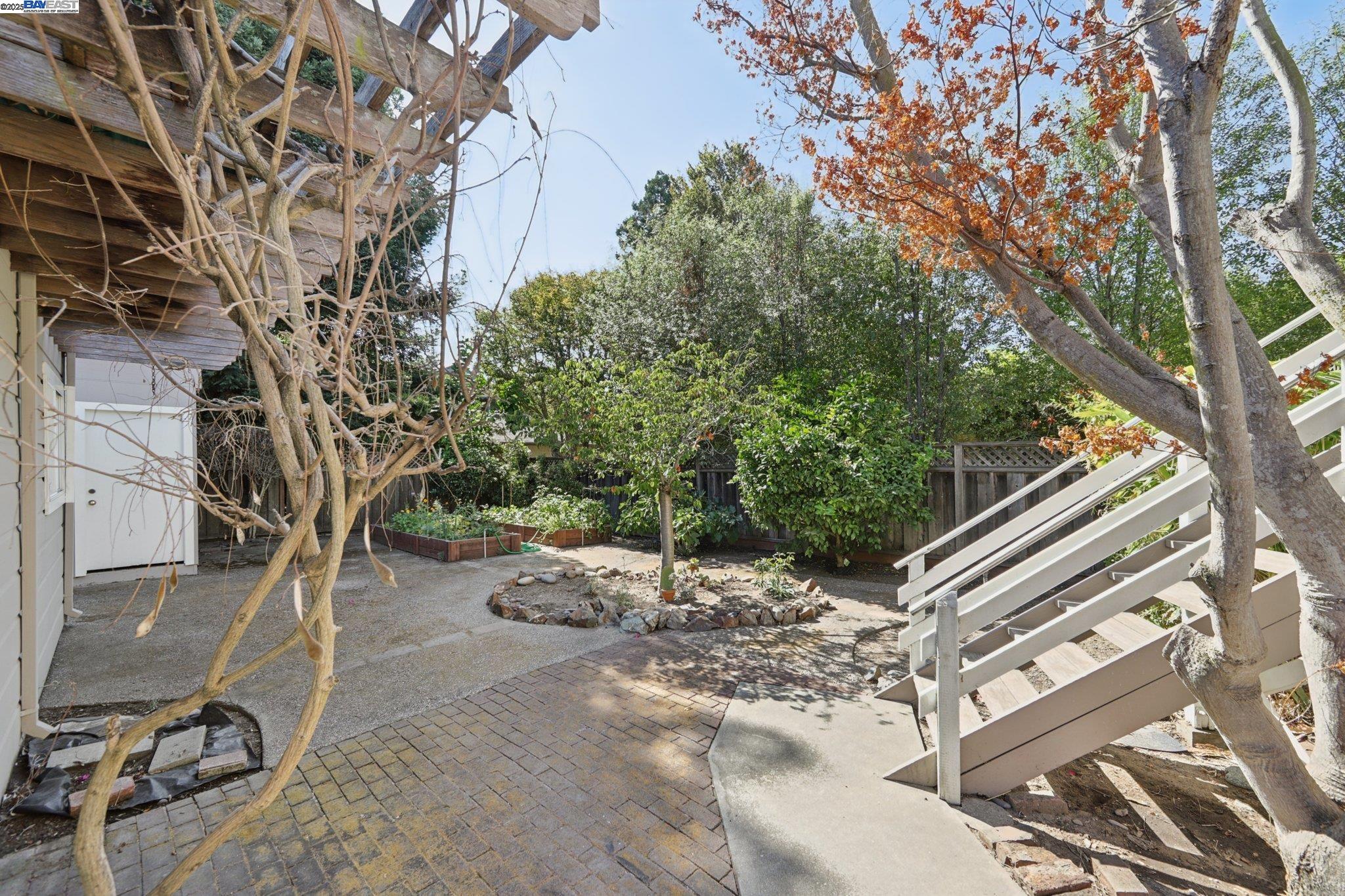 1812 San Antonio Avenue
