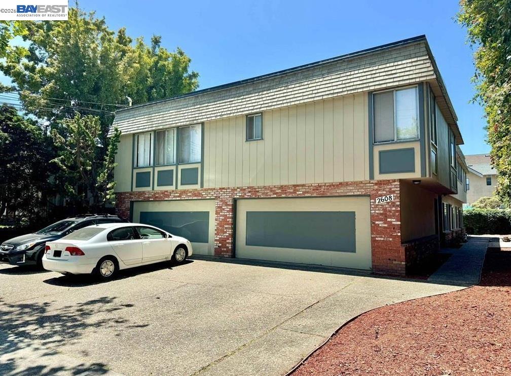 2608 Central Ave