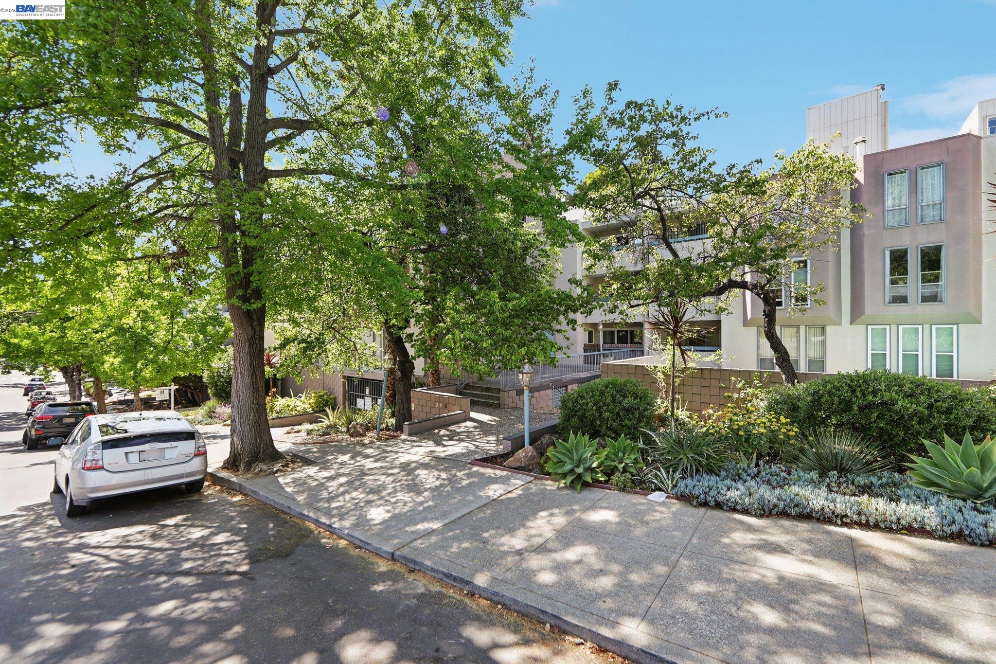 385 Jayne Avenue # 205