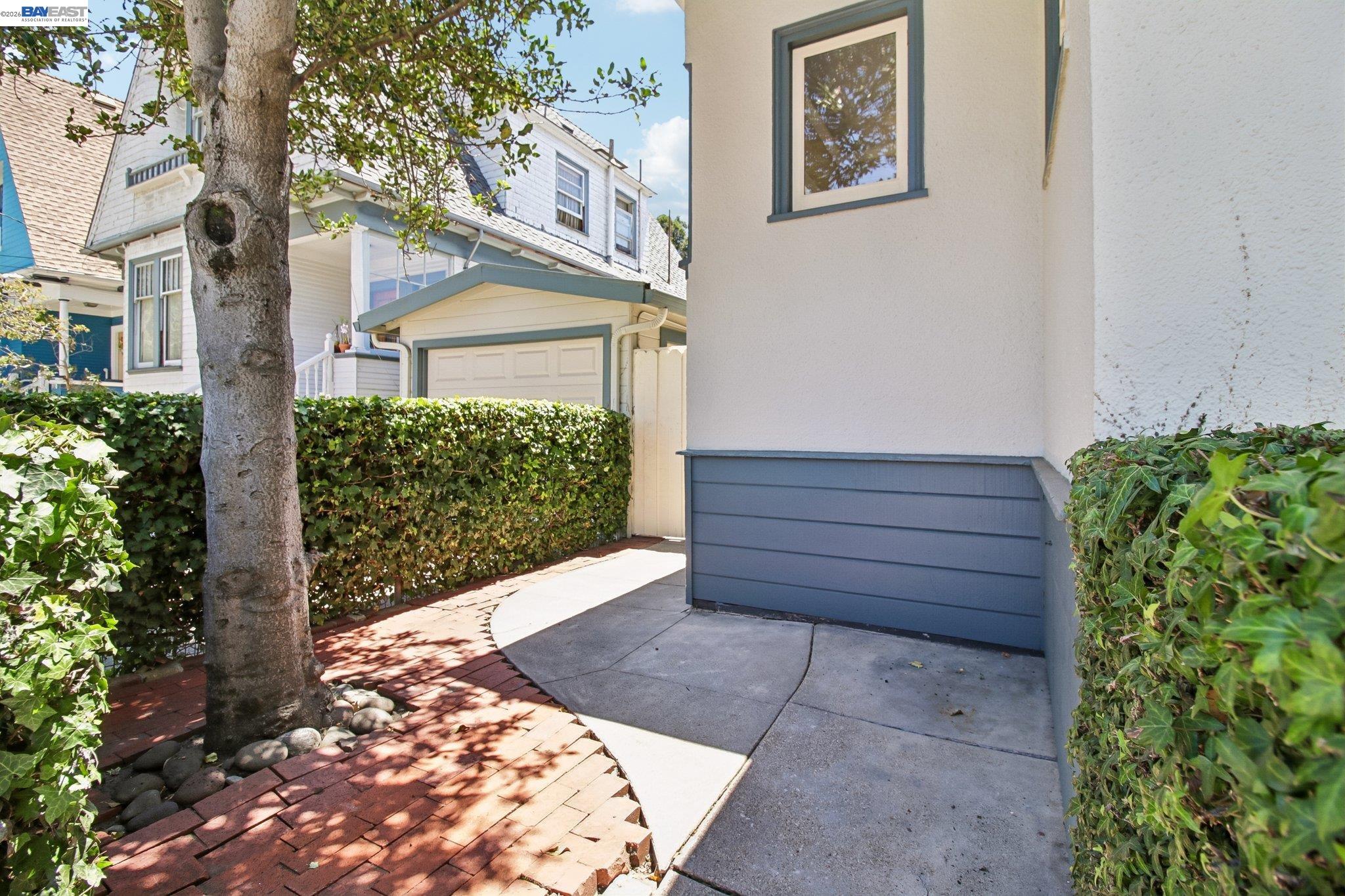 1344 Saint Charles St
