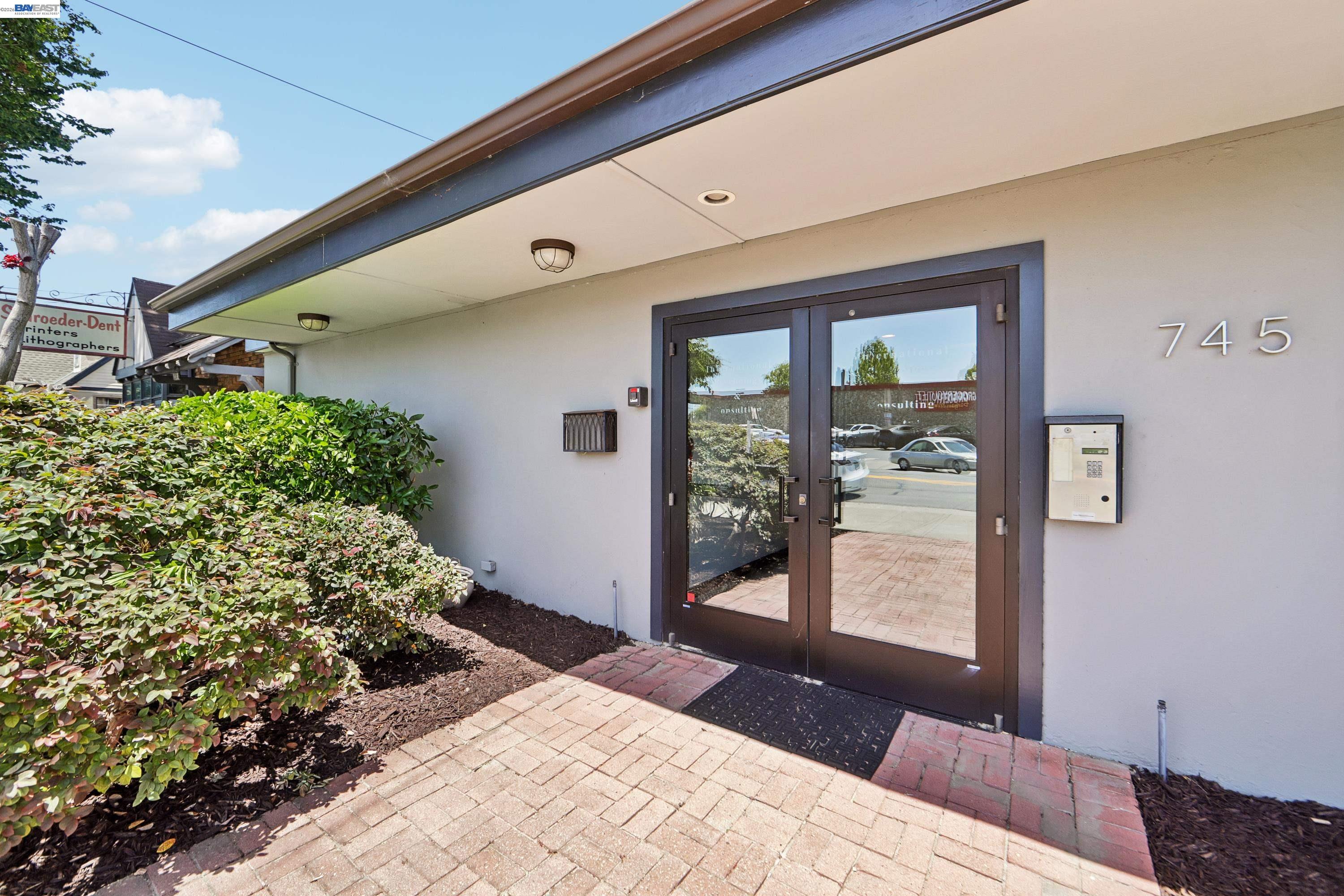 745 Buena Vista Avenue