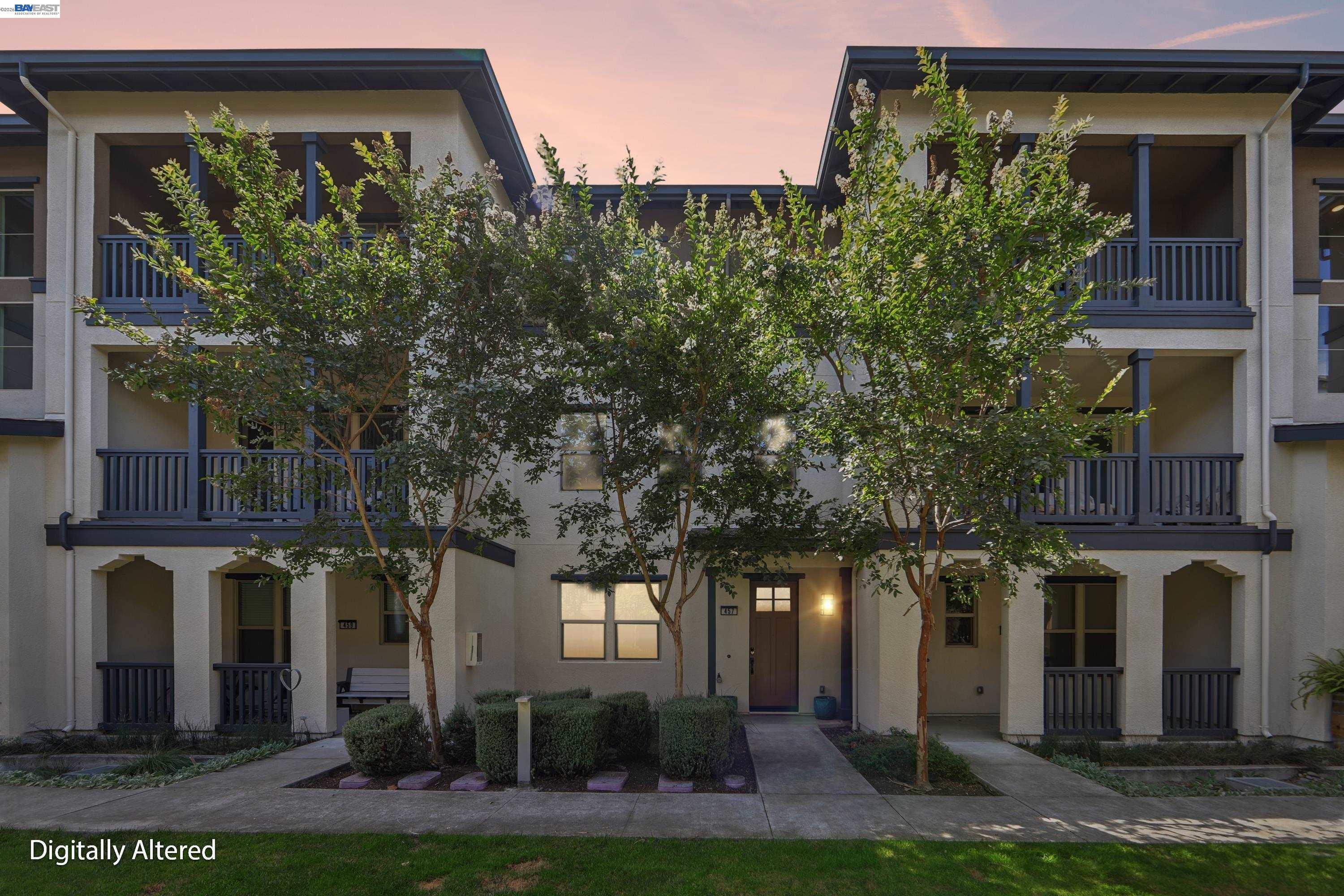 457 Diller Street