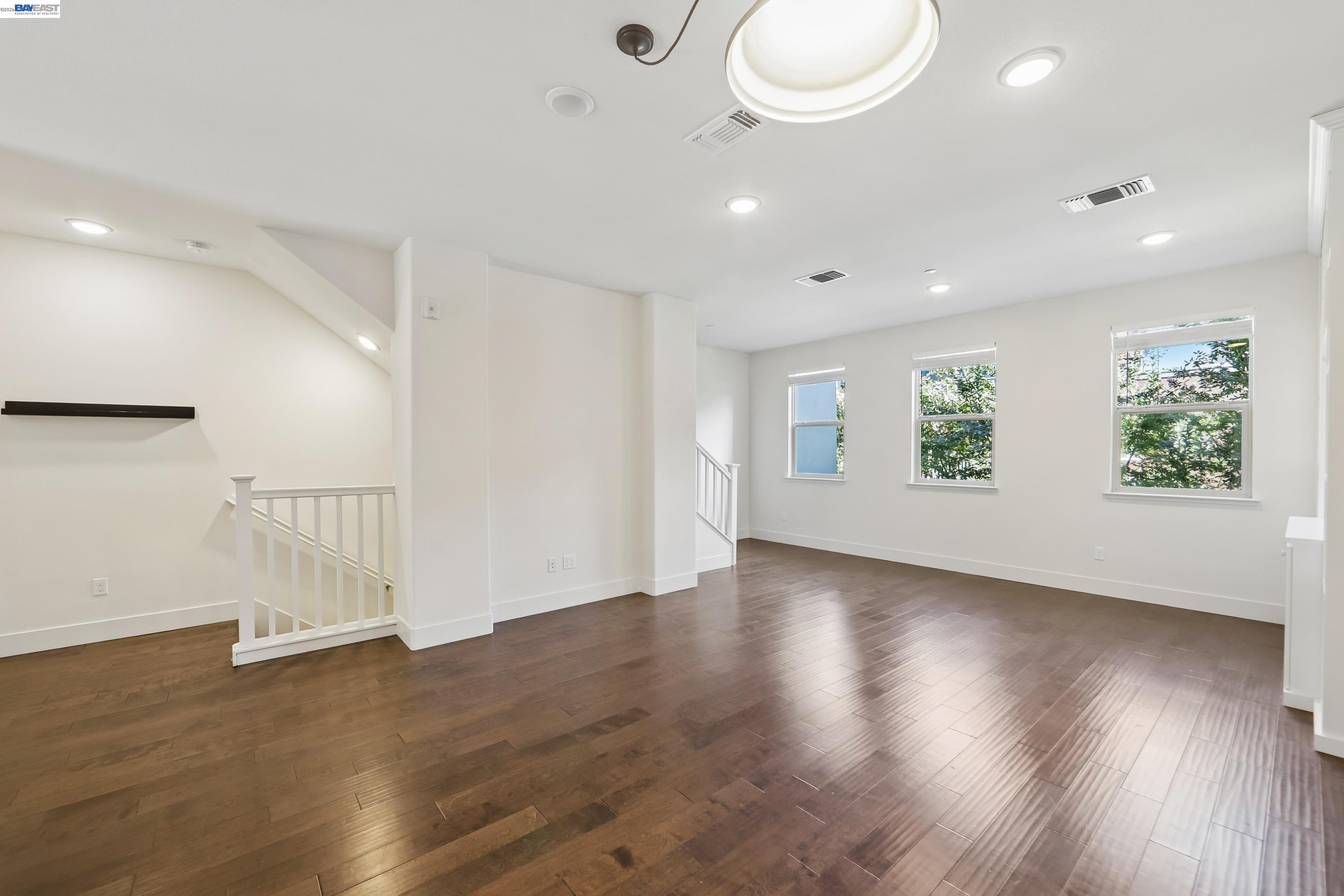 457 Diller Street