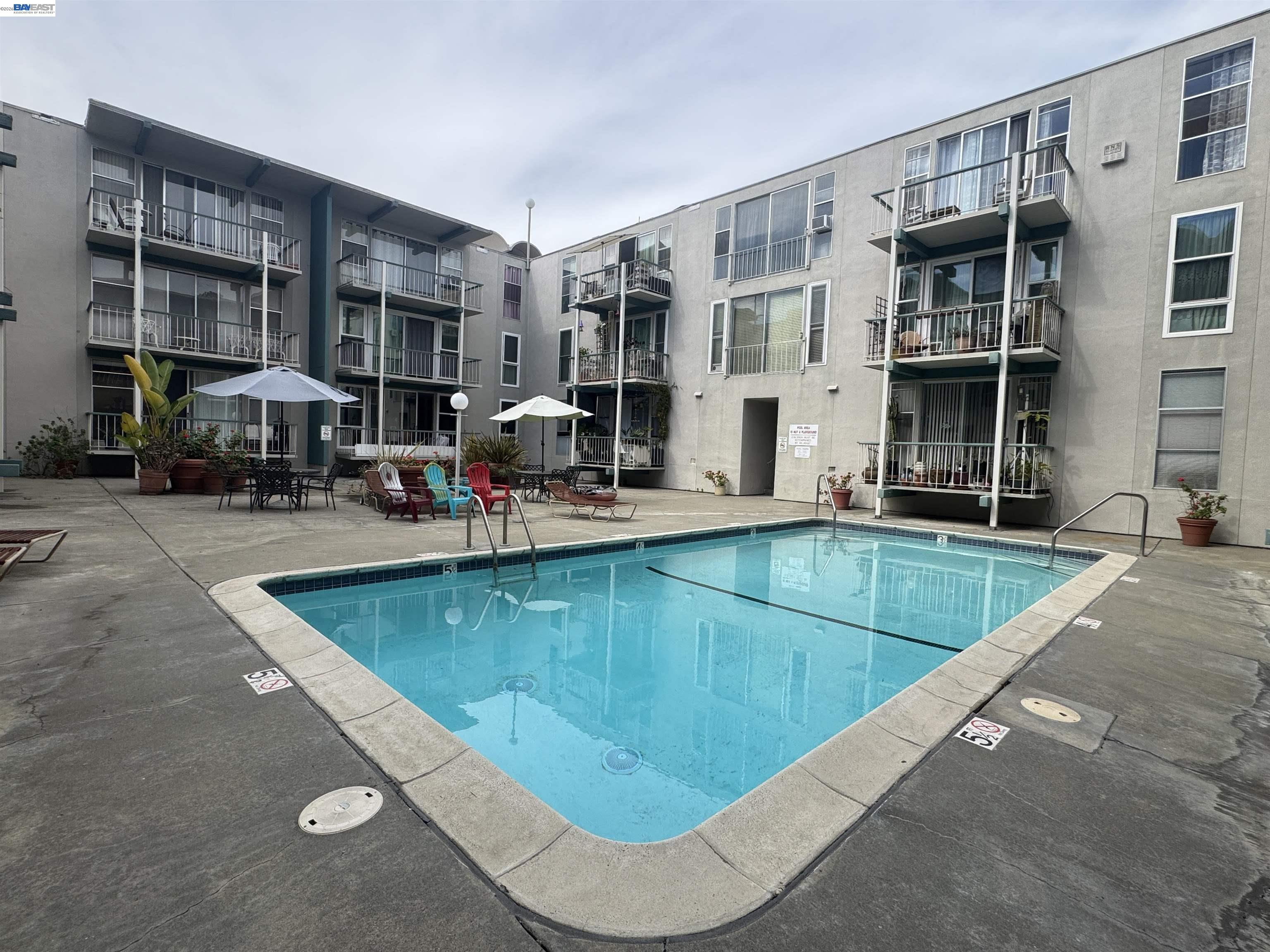 811 York St # 136