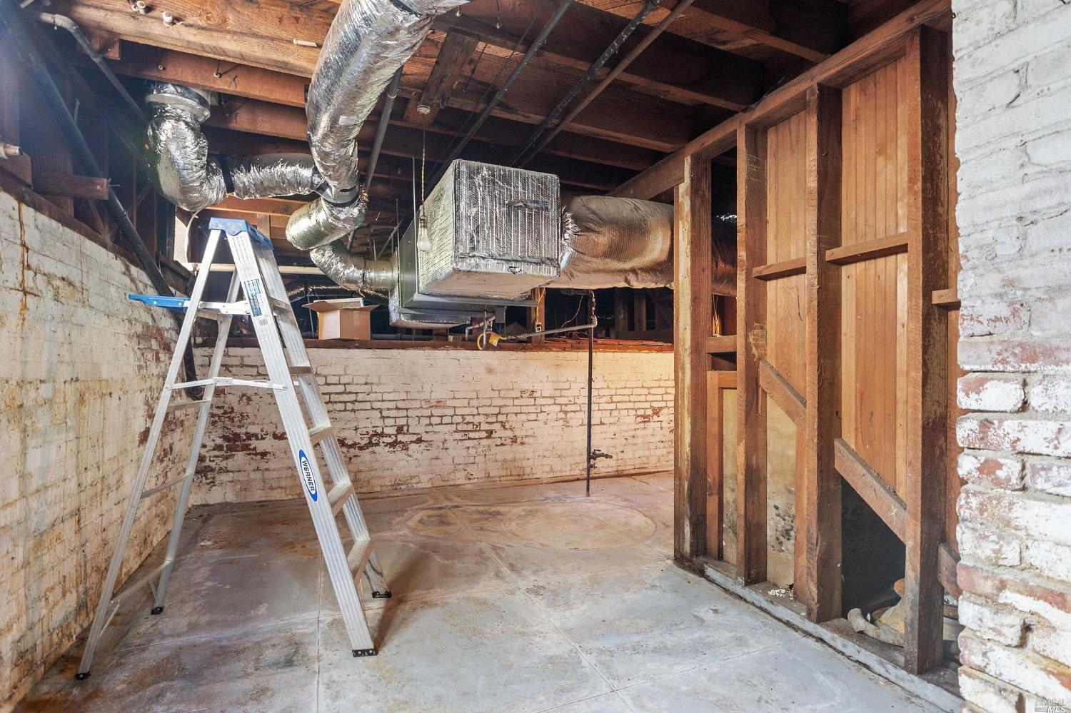 707 W D Street