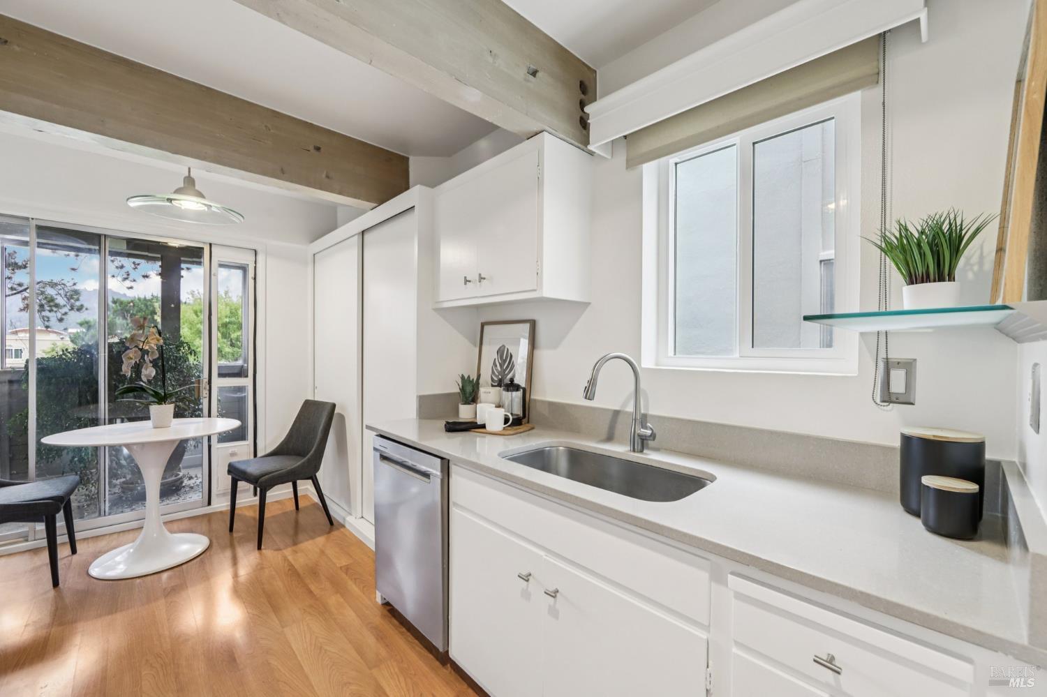 290 Via Casitas # 206