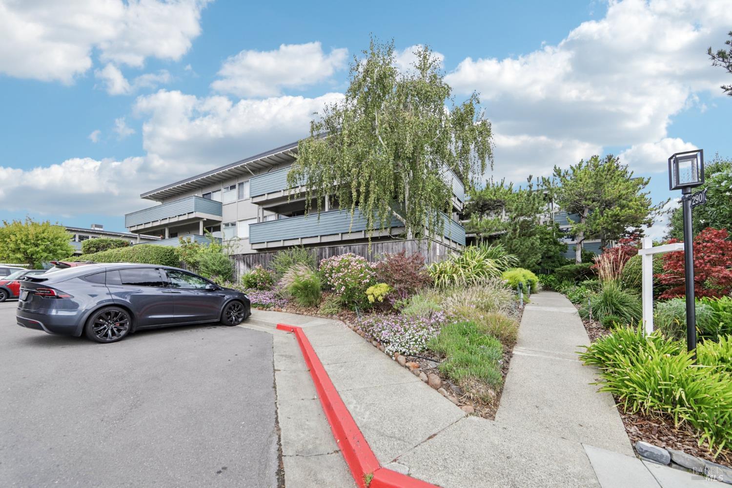 290 Via Casitas # 206