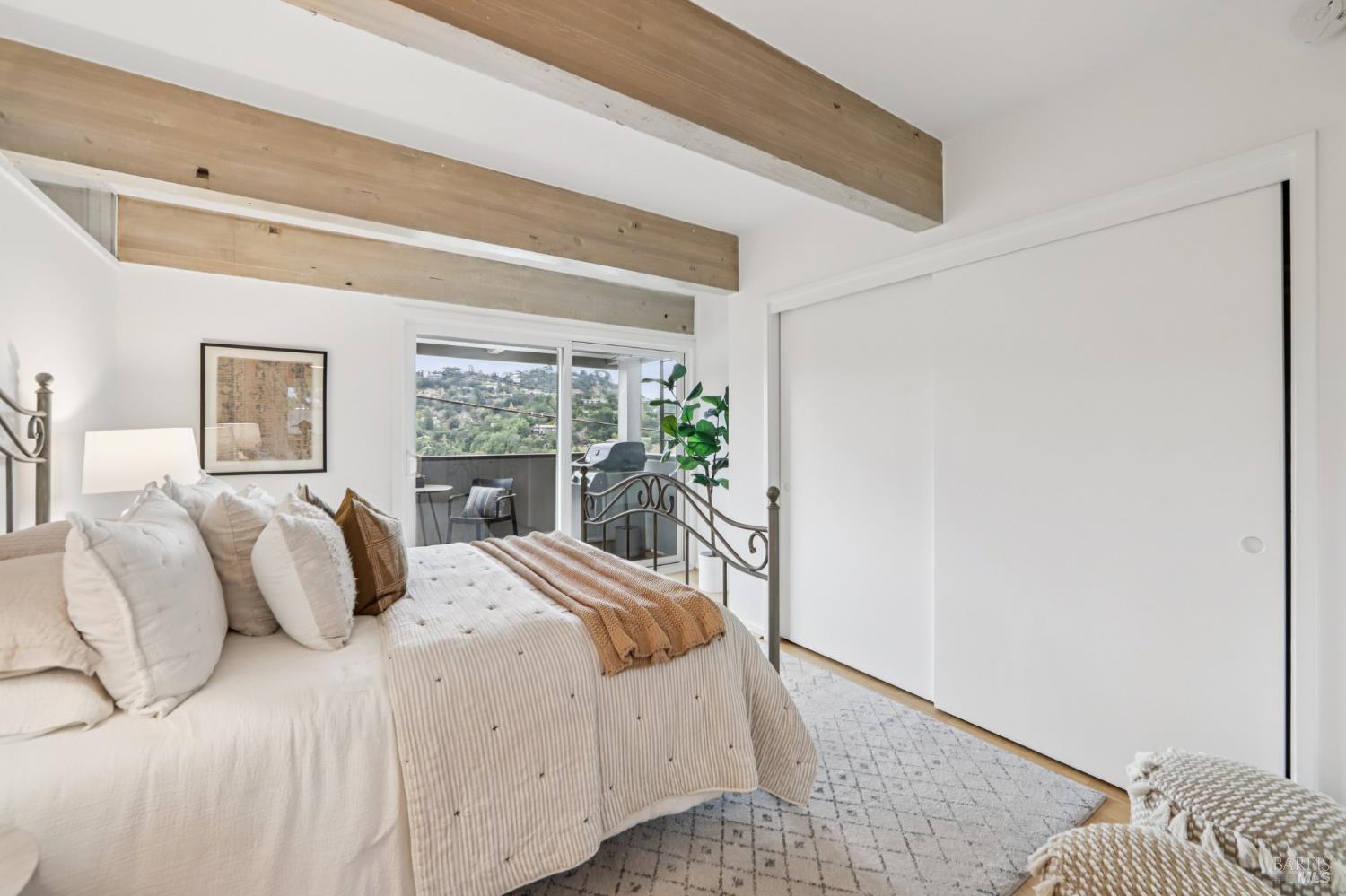 290 Via Casitas # 206