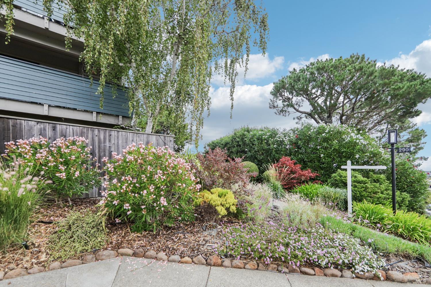 290 Via Casitas # 206