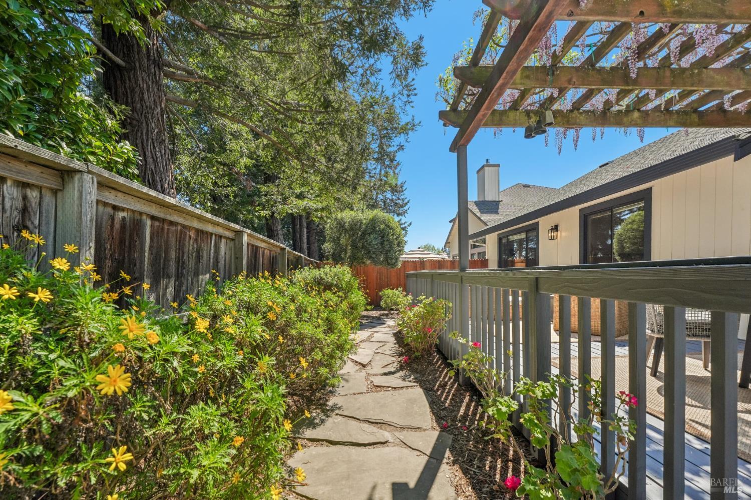 22 Saint Matthews Court