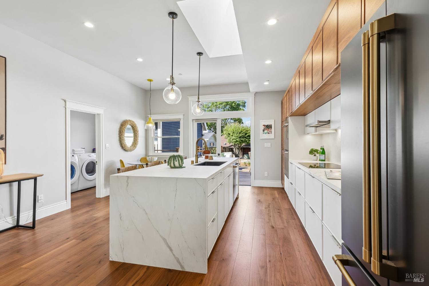 107 6th Street
