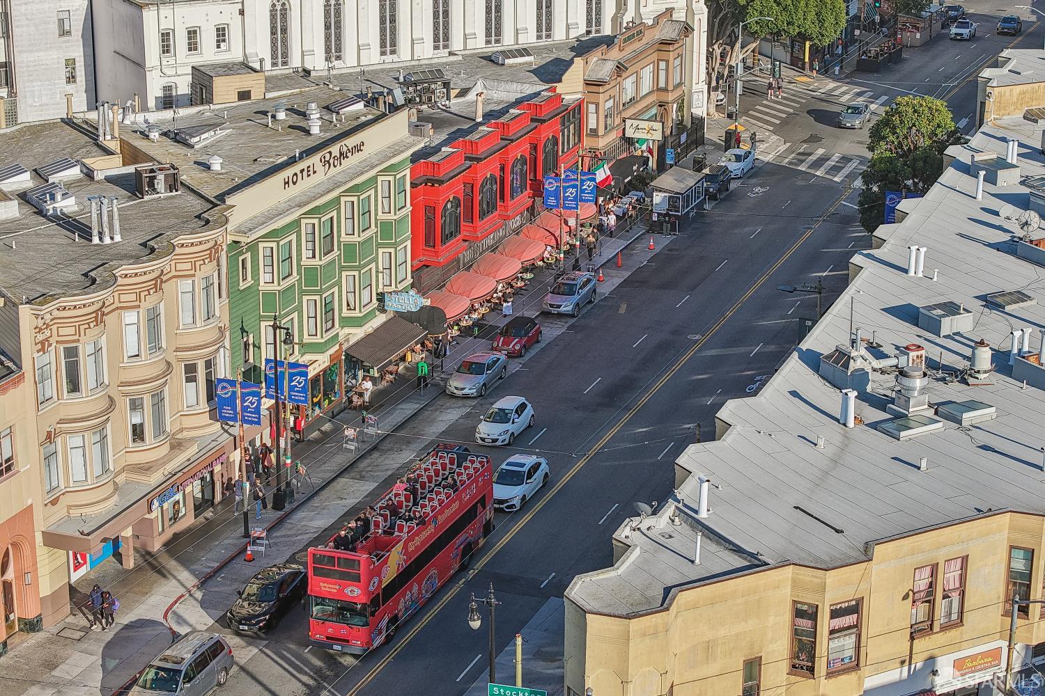 735 Union Street