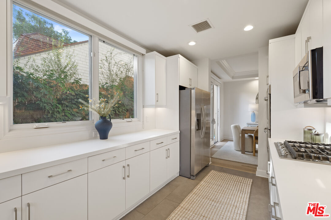 1032 3rd St Unit: 101