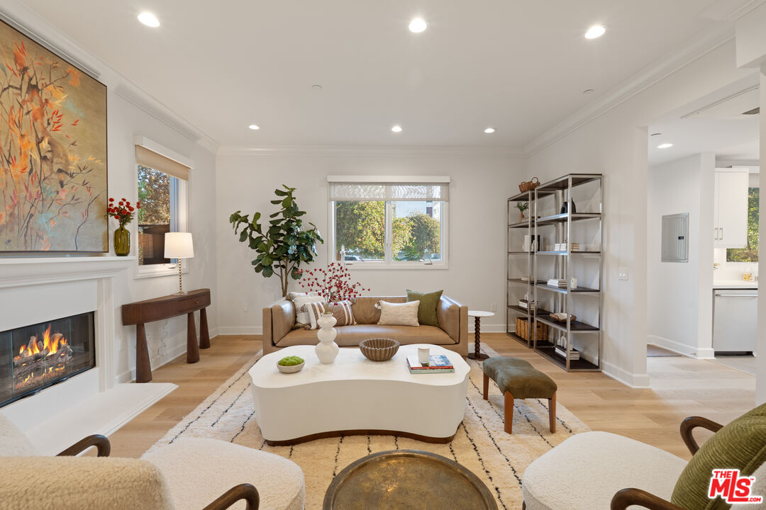 1032 3rd St Unit: 101