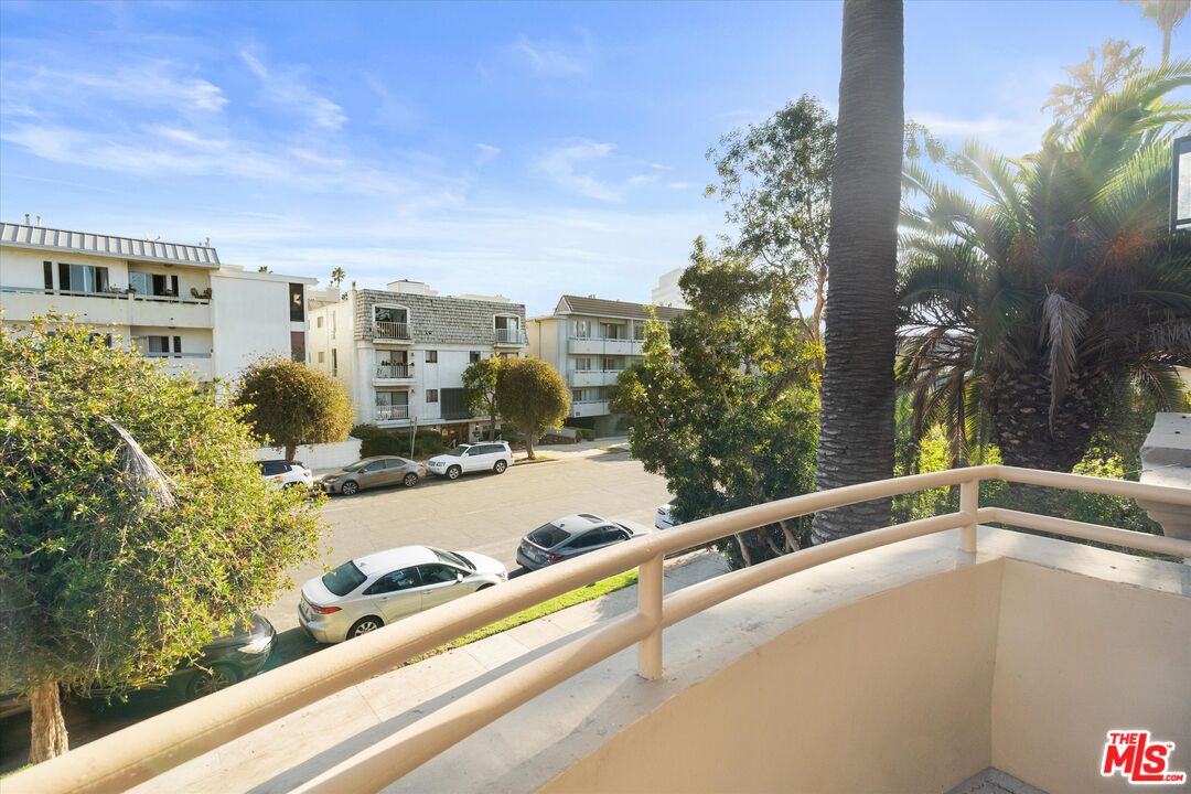 1032 3rd St Unit: 101
