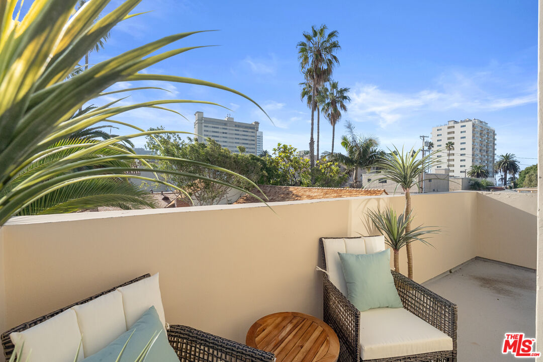 1032 3rd St Unit: 101