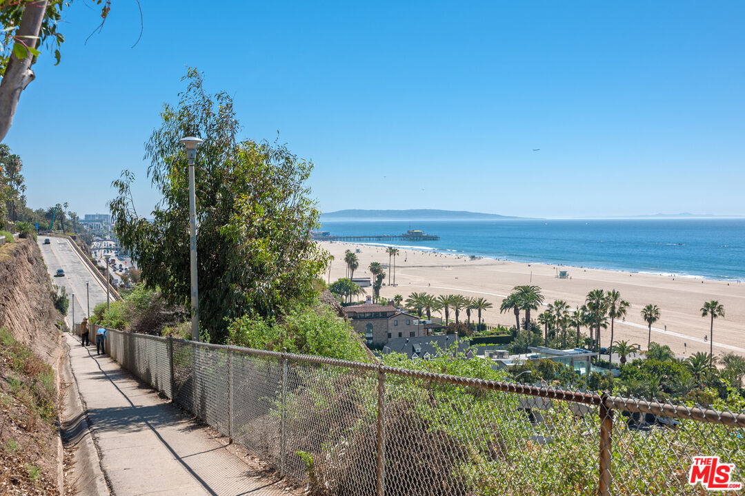 1032 3rd St Unit: 101