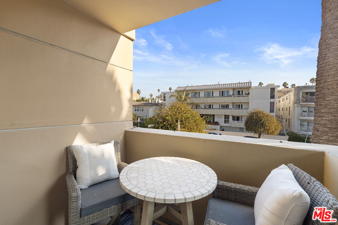 1032 3rd St Unit: 101