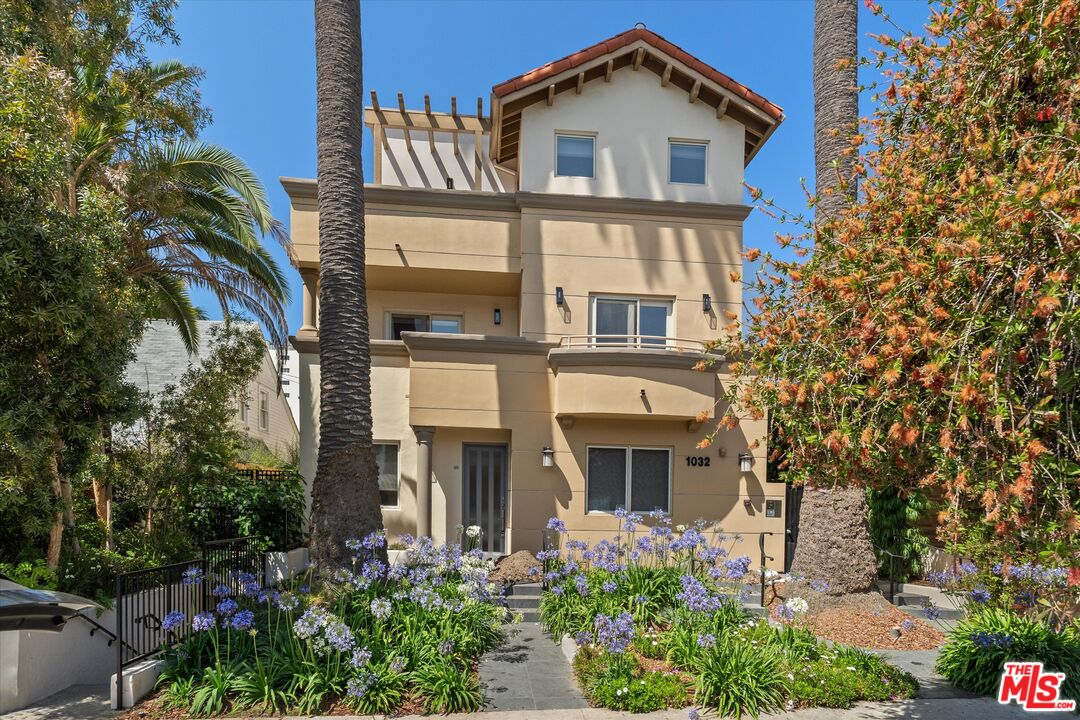 1032 3rd St Unit: 101