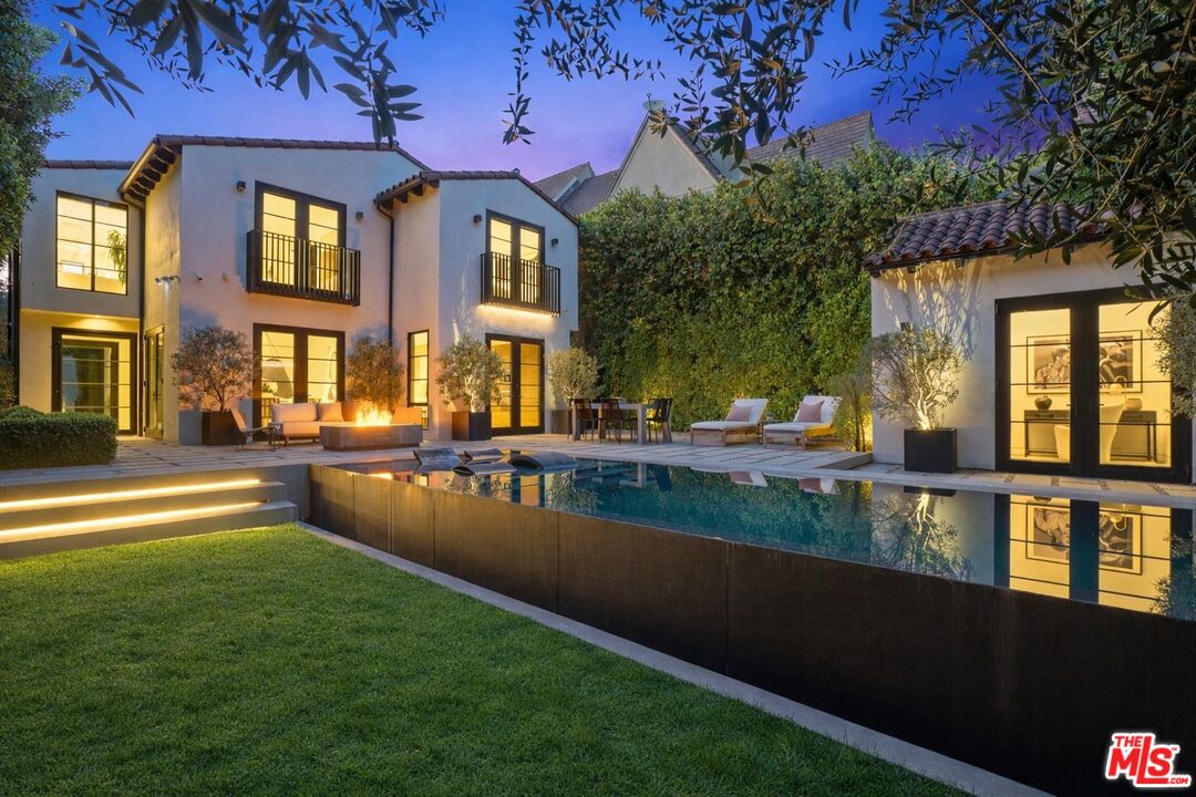 1146 Sierra Alta Way