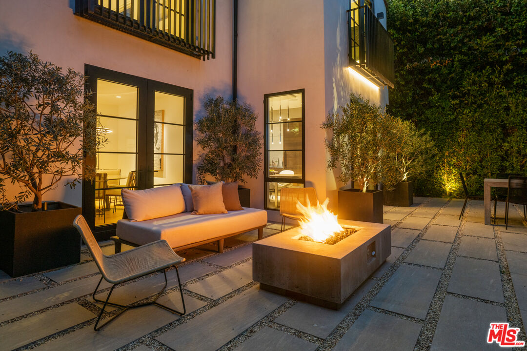 1146 Sierra Alta Way