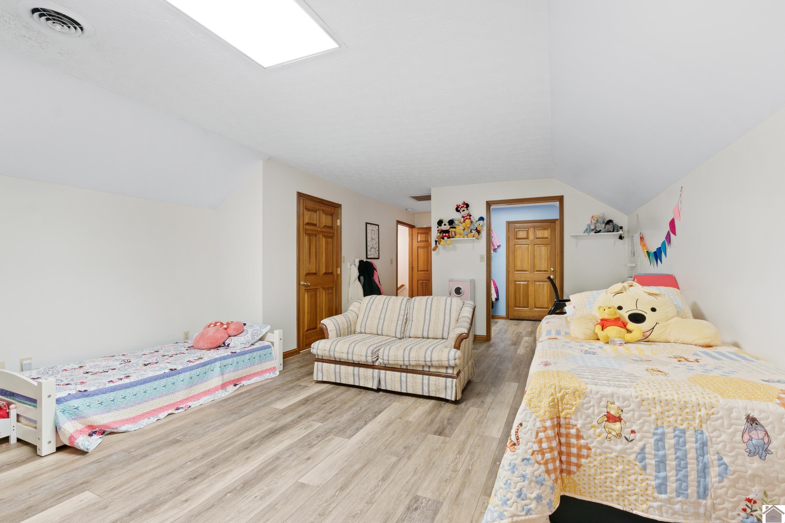 4064 State Route 408 W