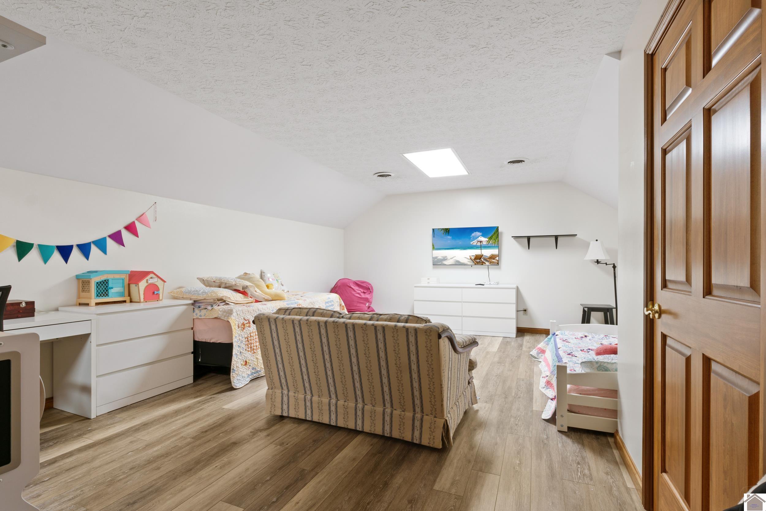 4064 State Route 408 W