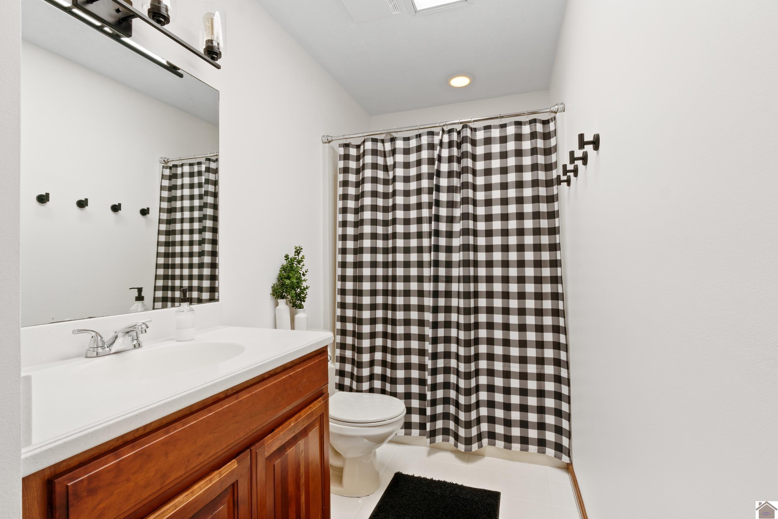 4064 State Route 408 W