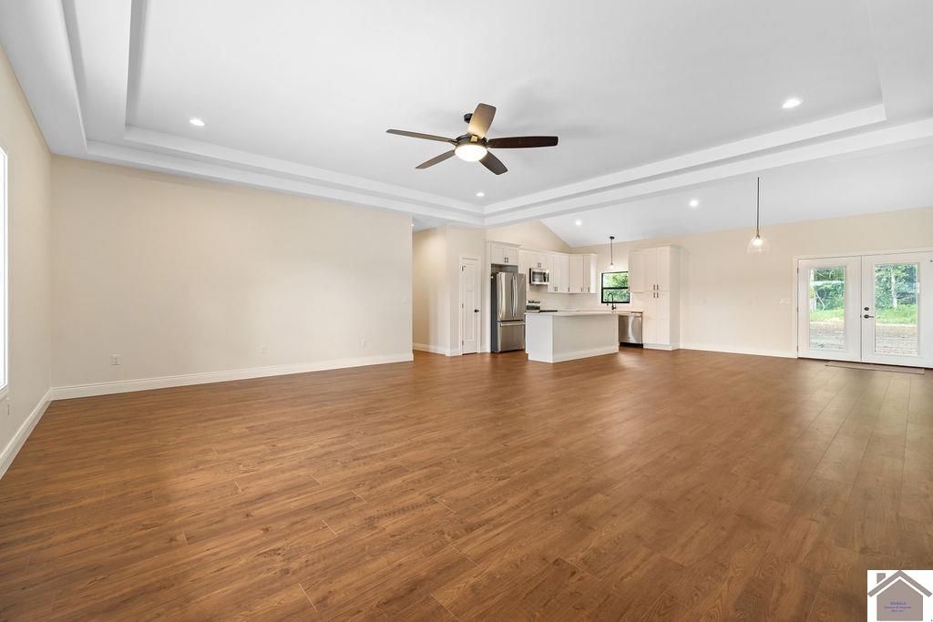 39 Ellie Ct