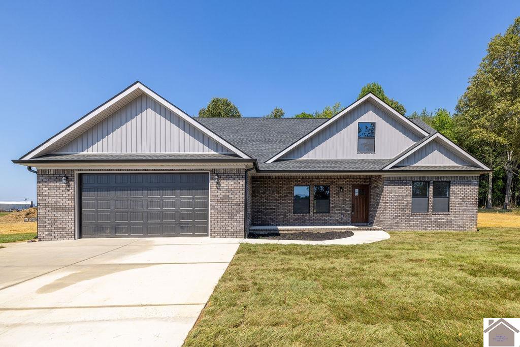 39 Ellie Ct